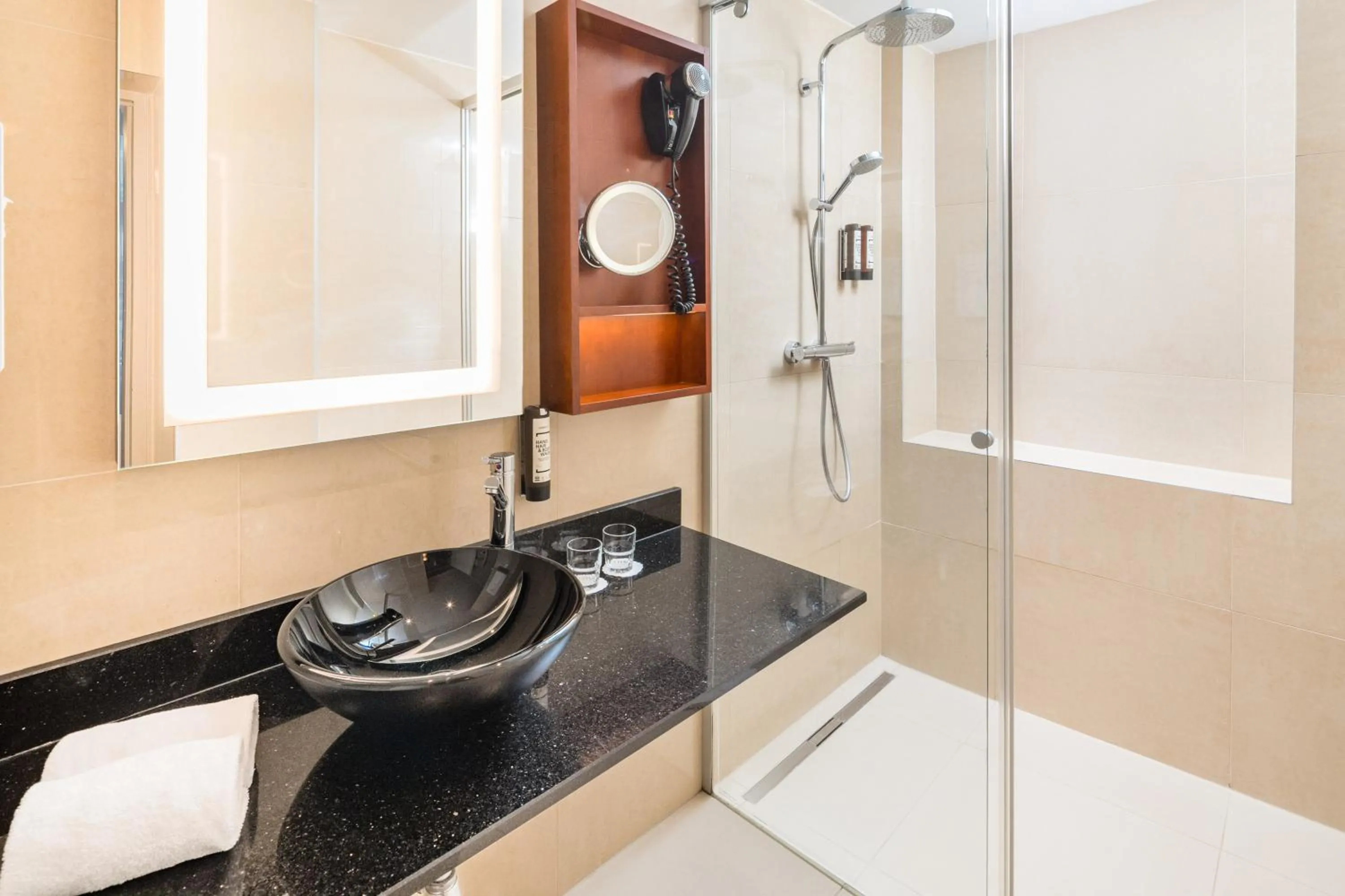 Bathroom in Hotel Josefshof am Rathaus