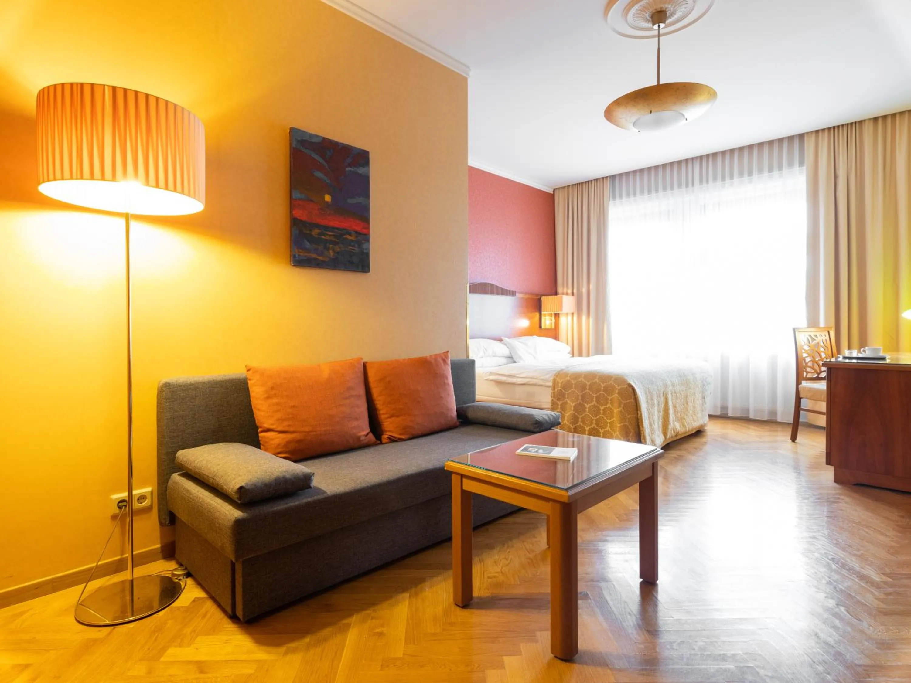 Photo of the whole room, Bed in Hotel Josefshof am Rathaus