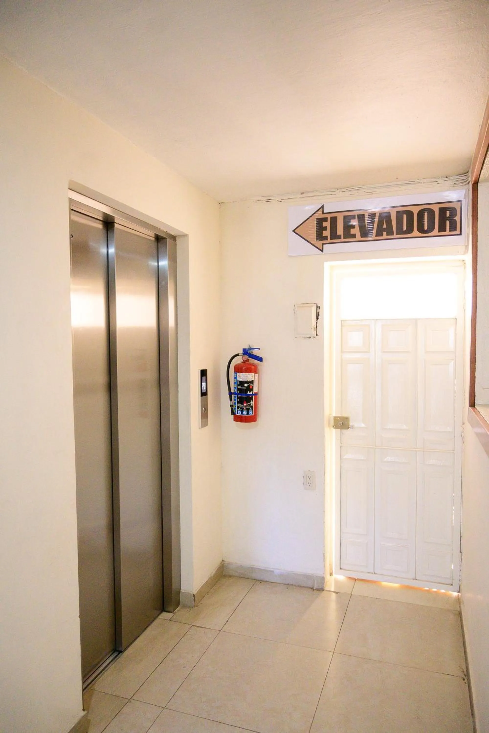 Property building in Hotel Acuario En Ocotlán