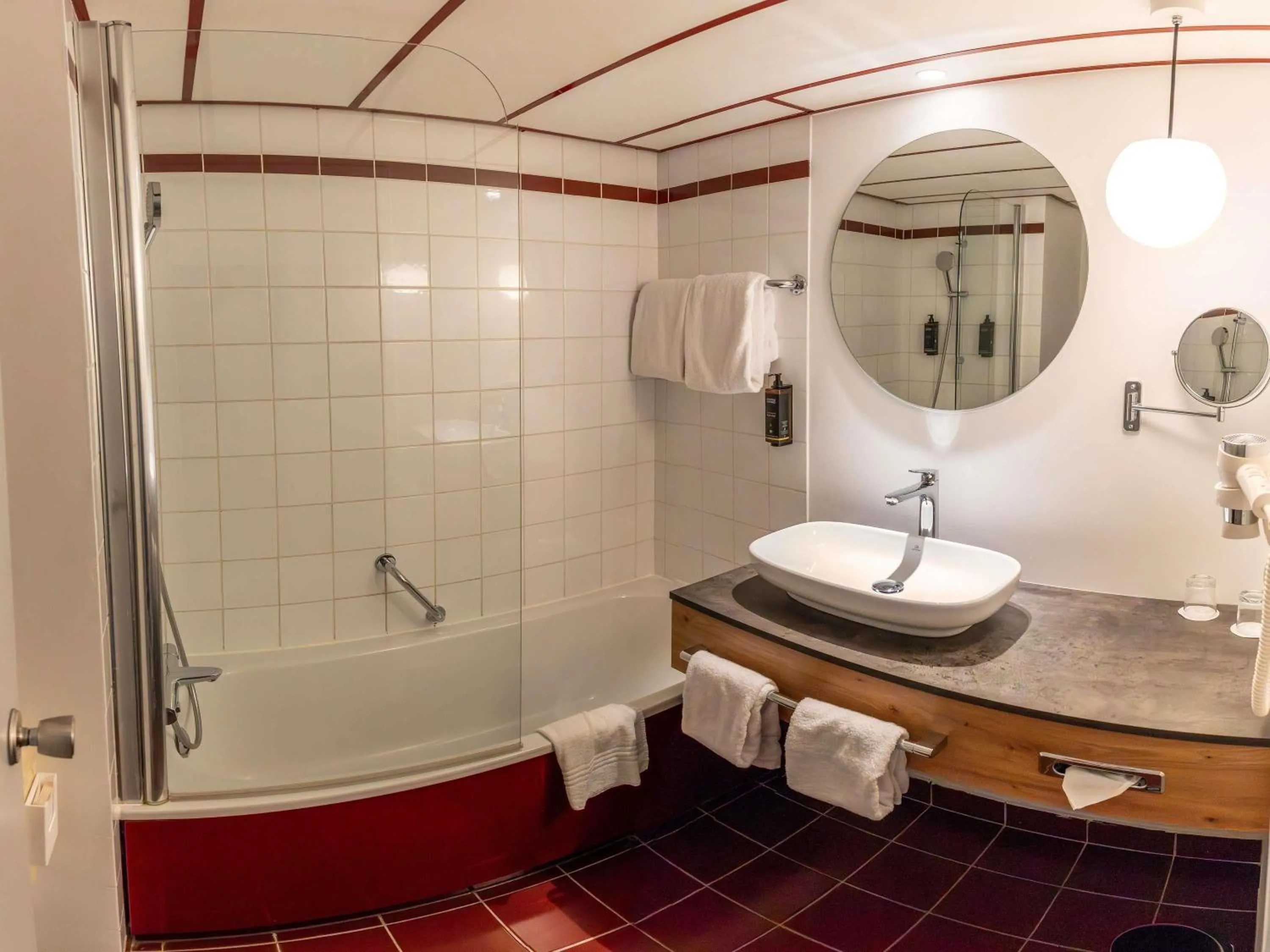 Bedroom in Mercure Salzburg City