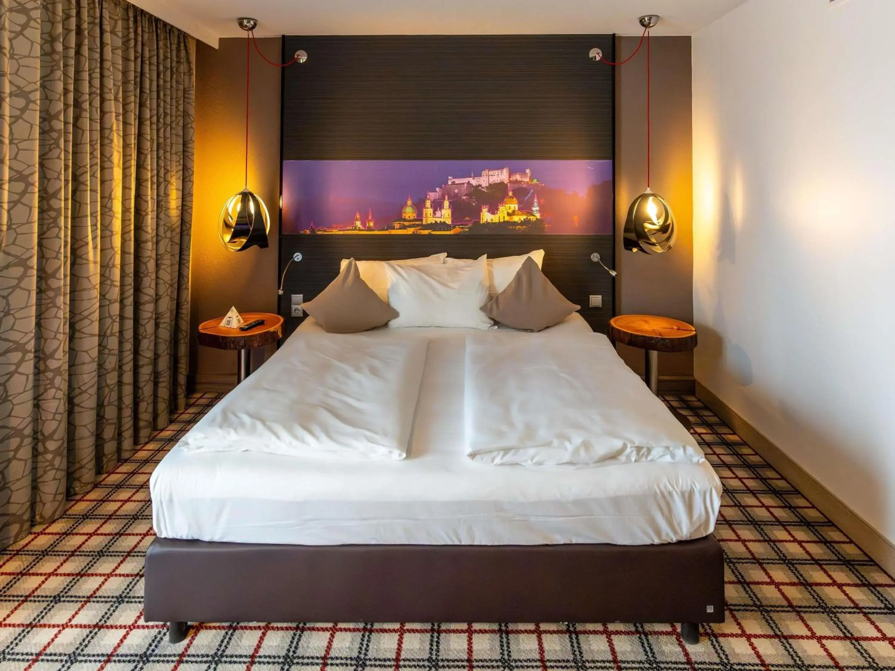 Bedroom, Bed in Mercure Salzburg City Bedroom, Bed in Mercure Salzburg City