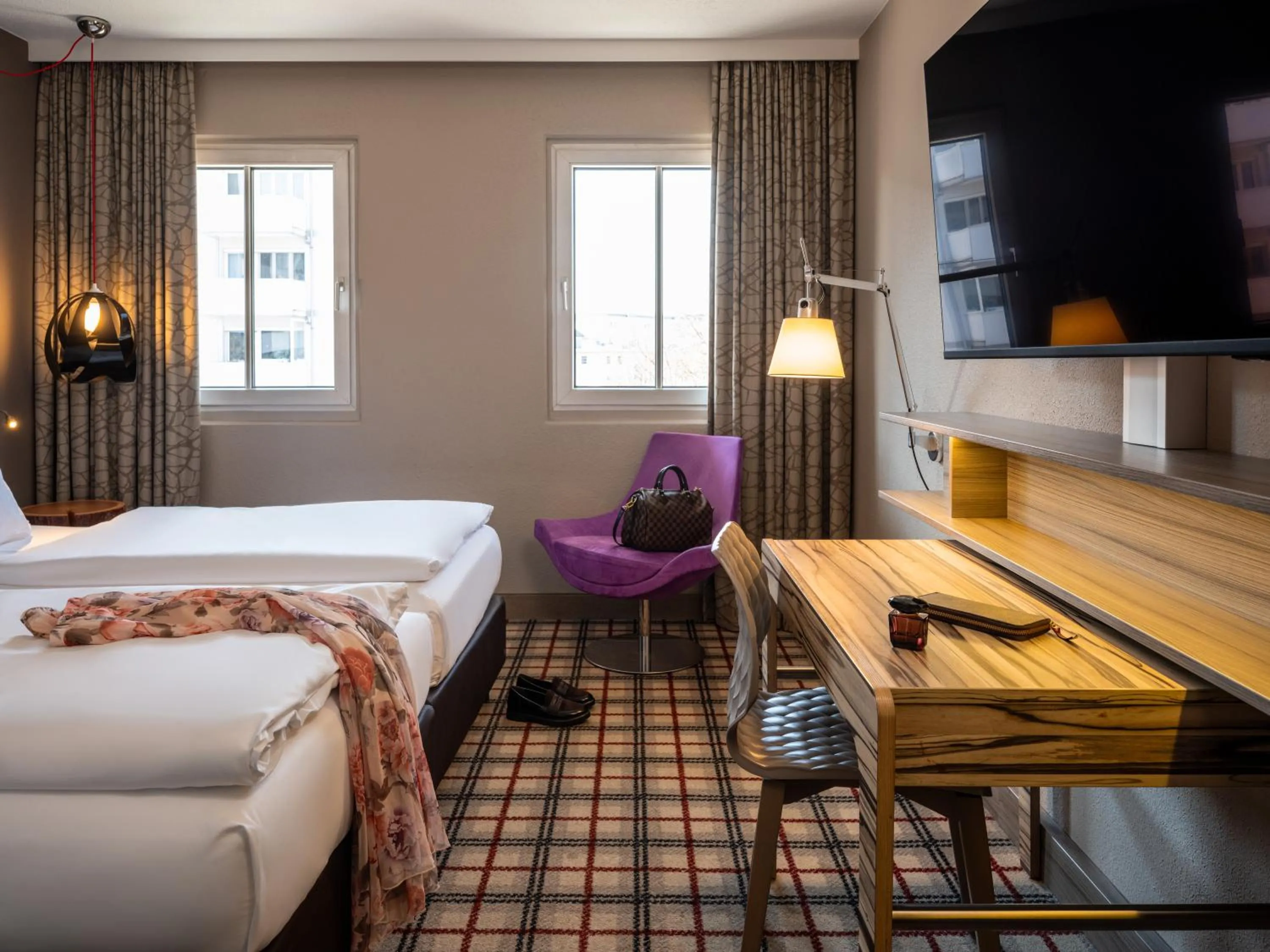 Photo of the whole room, Bed in Mercure Salzburg City