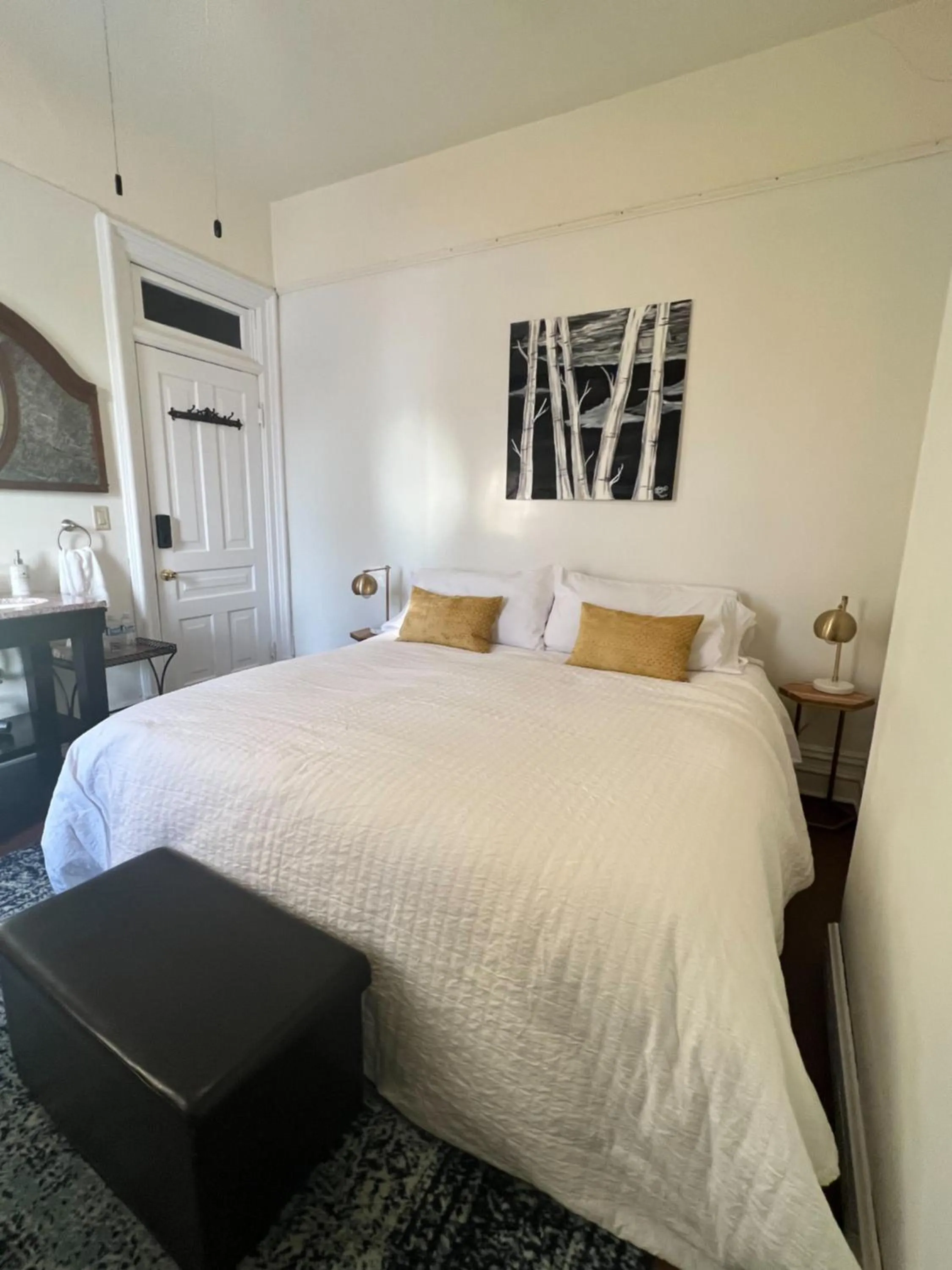 Bed in The Woodbridge House