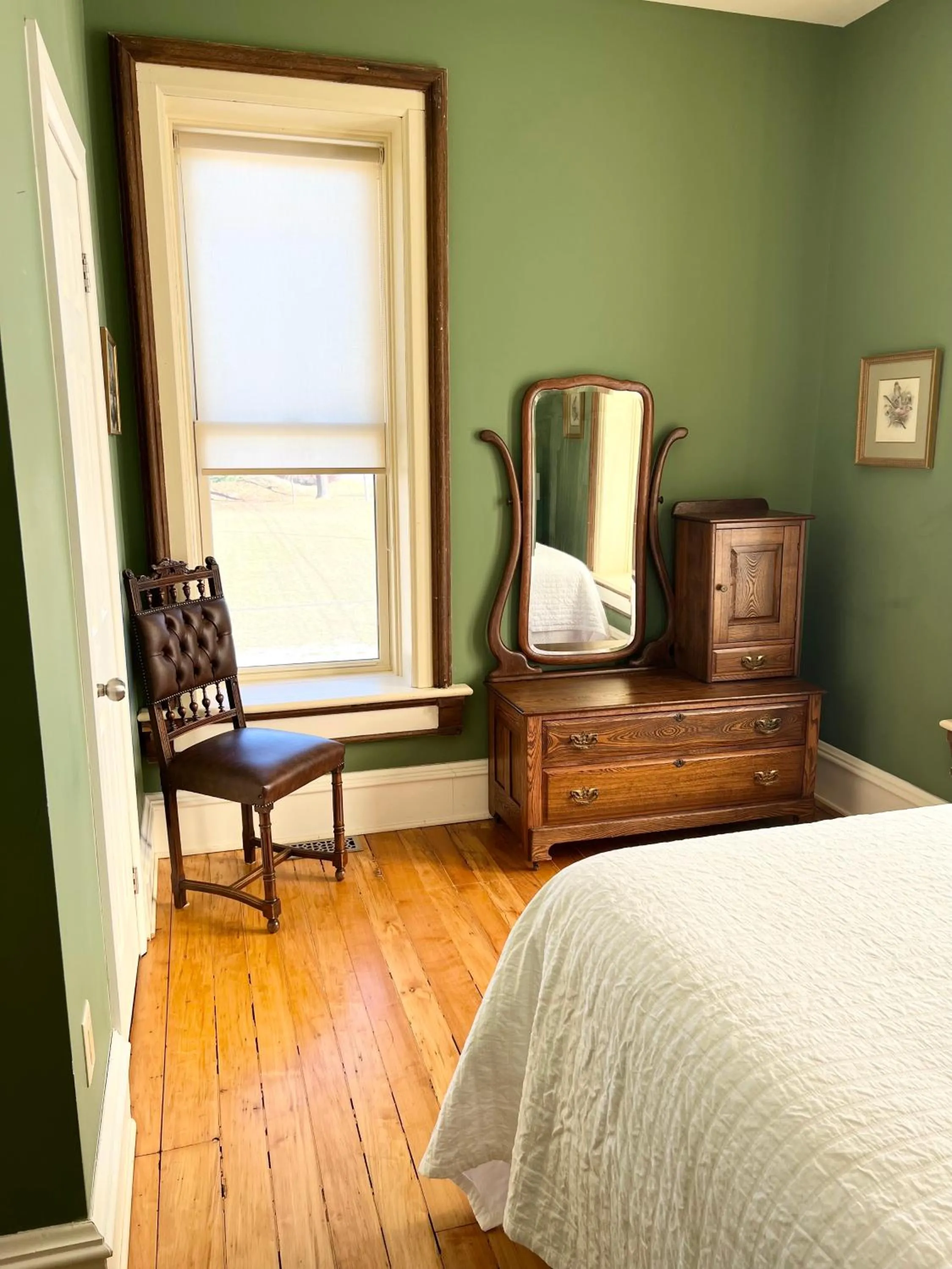 Bedroom in The Woodbridge House