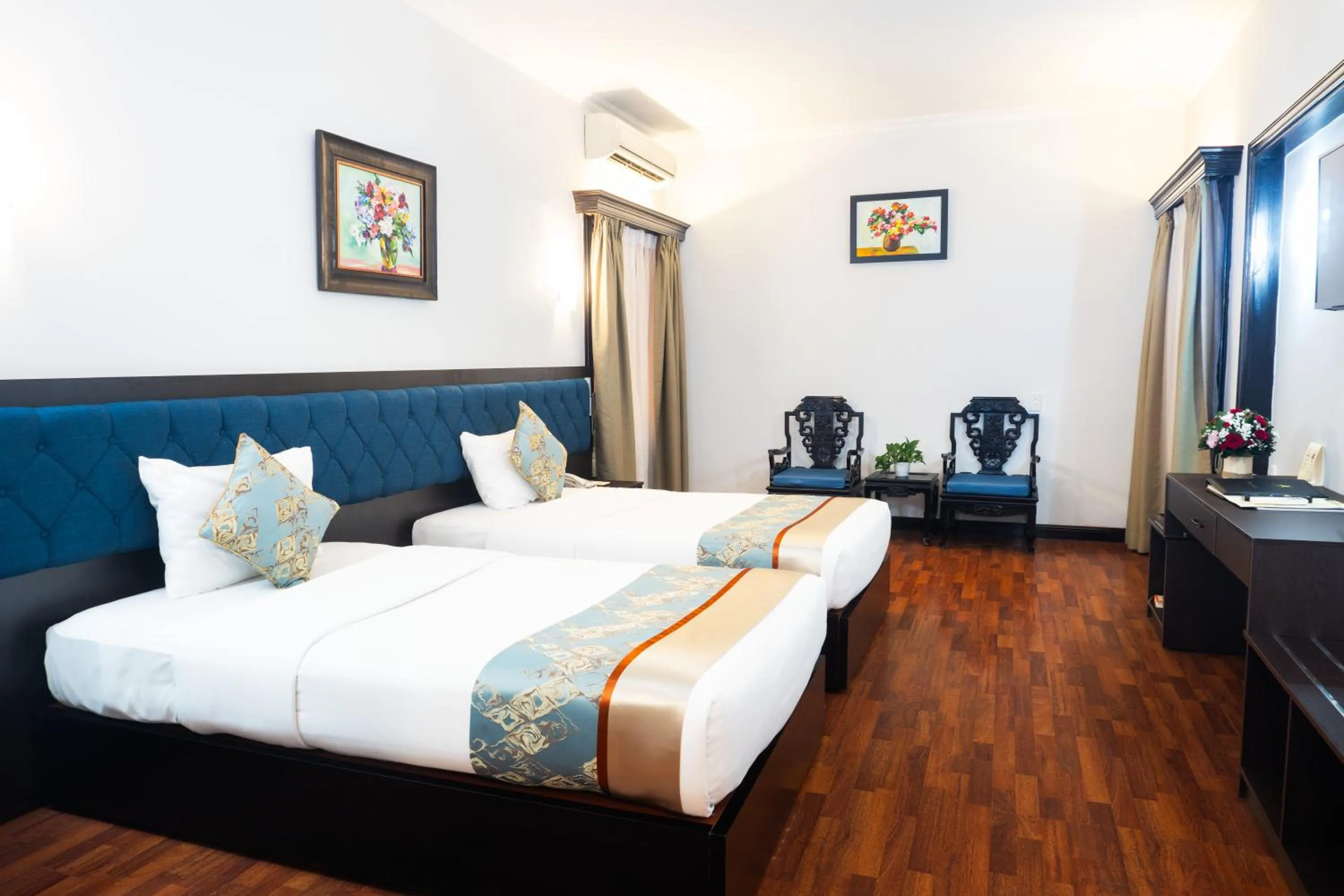 Photo of the whole room, Bed in Royal Hotel Saigon