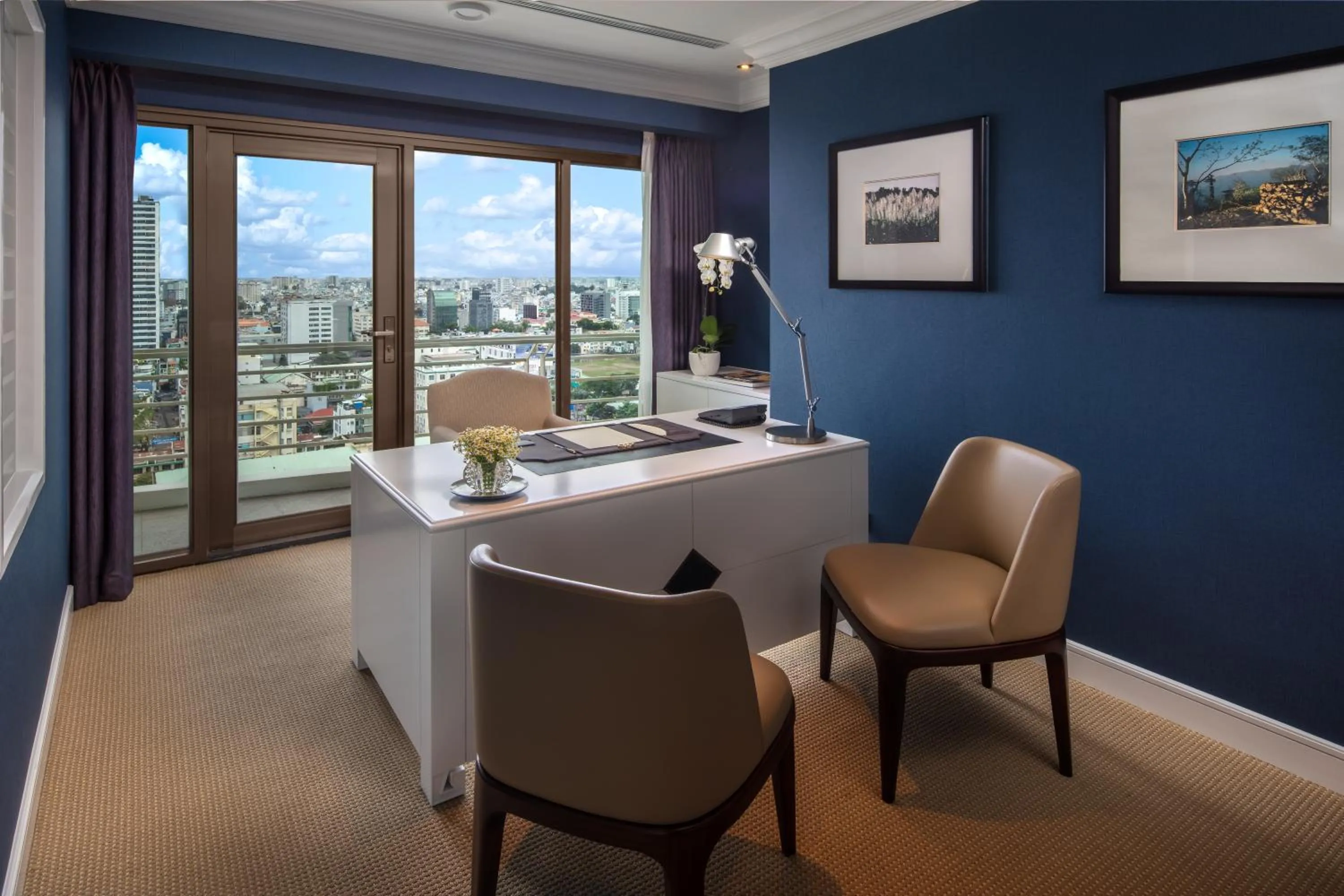 Balcony/Terrace in Sofitel Saigon Plaza
