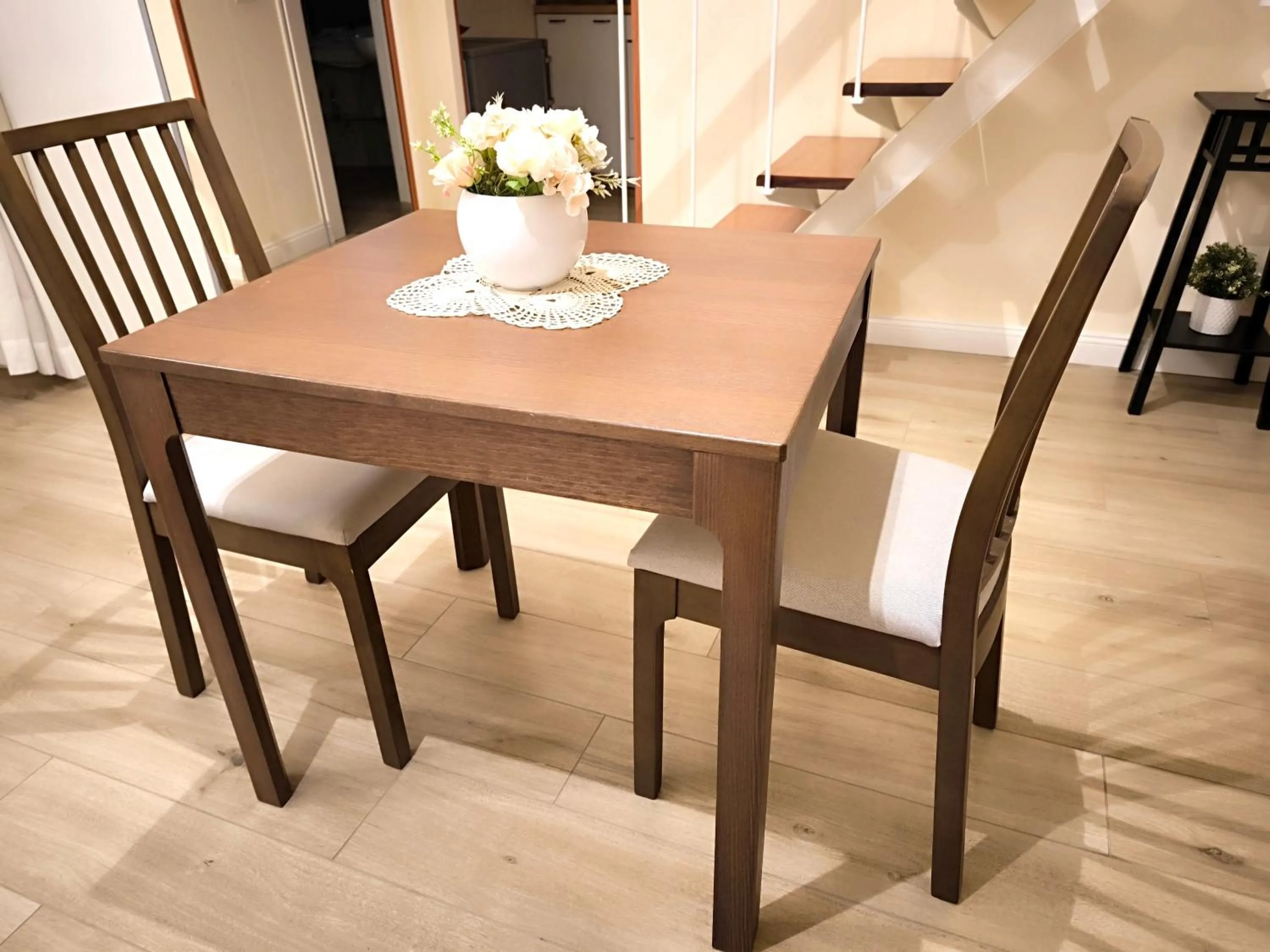 Seating area in Agorà