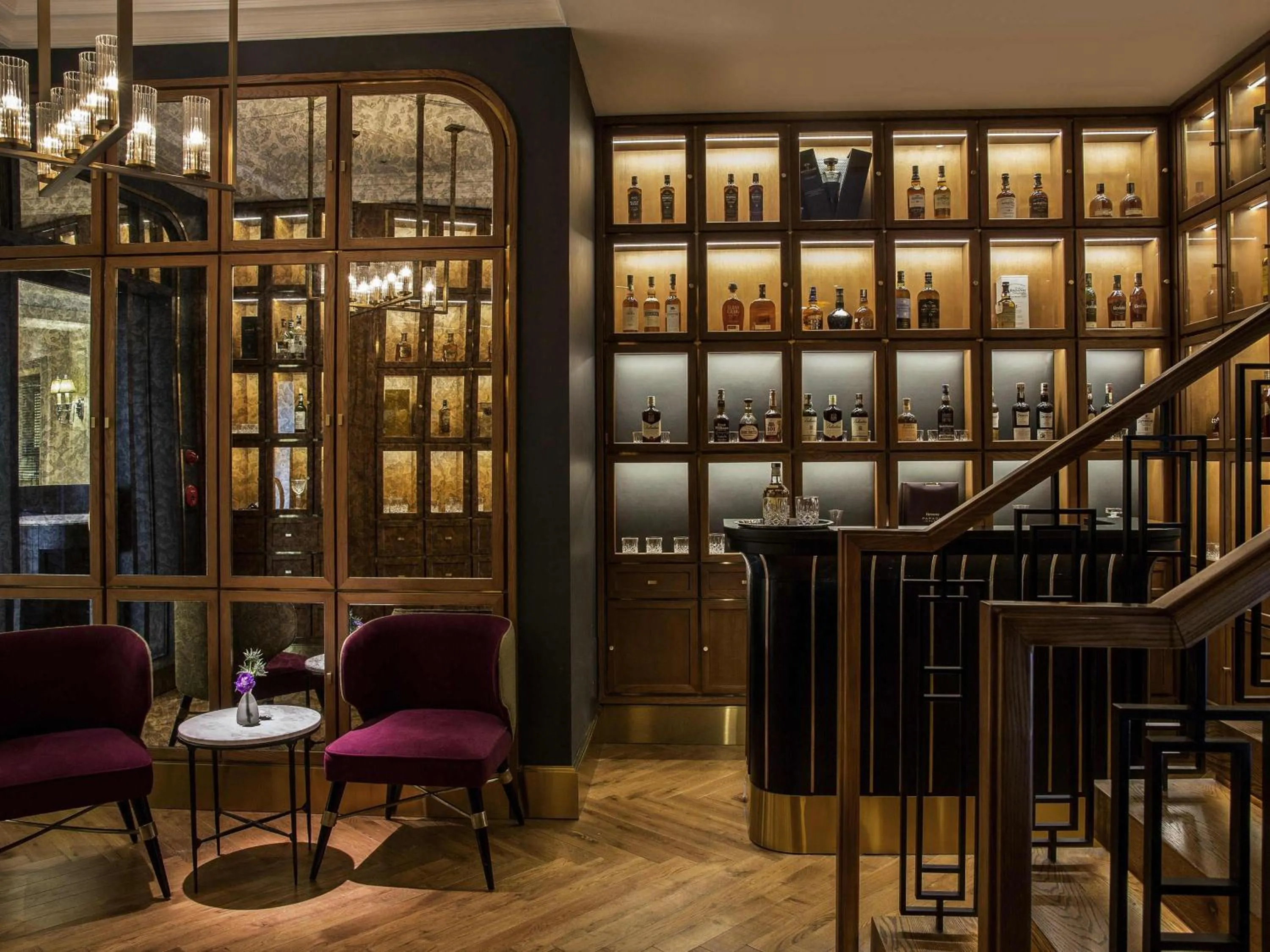 Lounge or bar in Sofitel Legend Metropole Hanoi