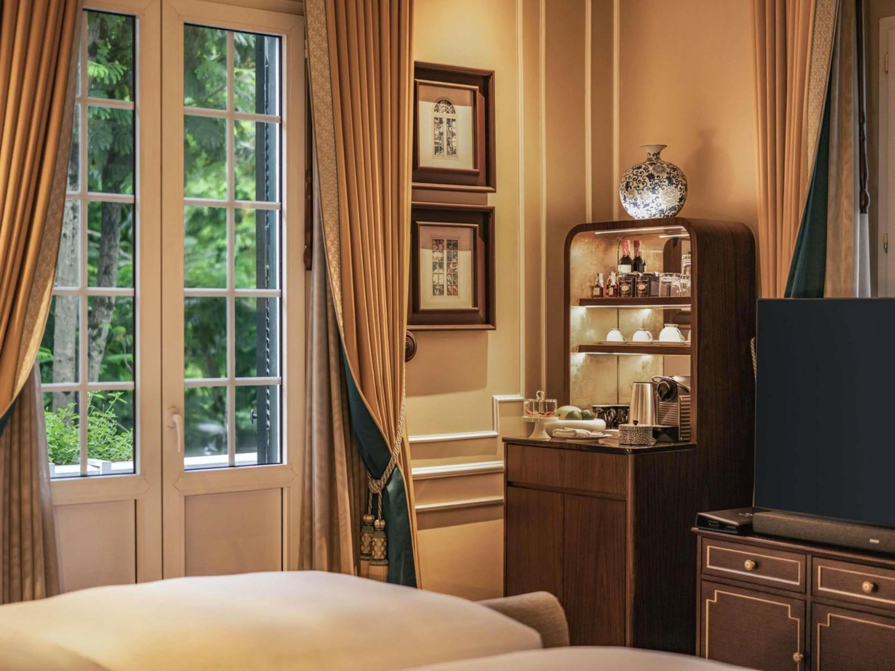 Bedroom, Bed in Sofitel Legend Metropole Hanoi