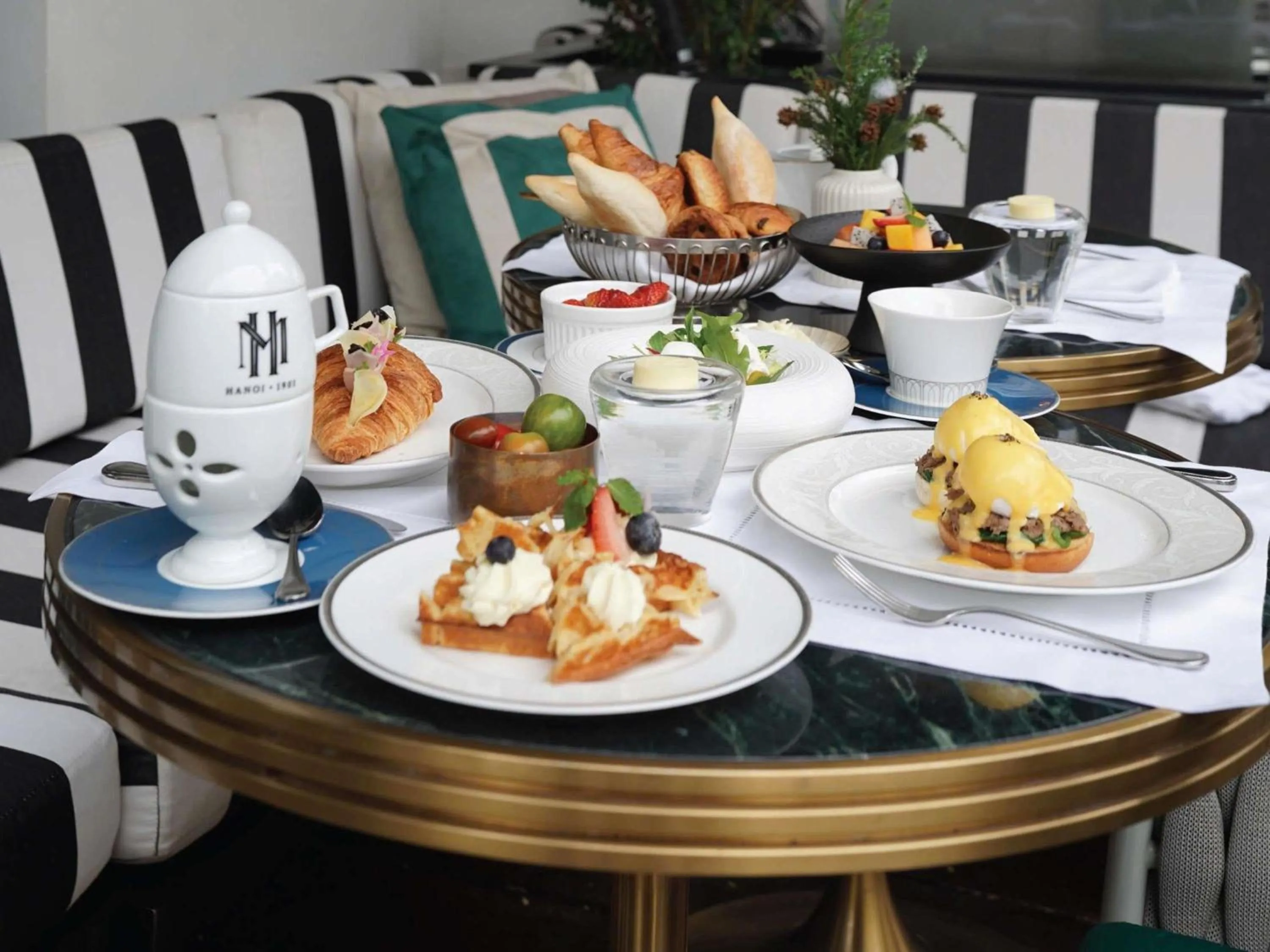 Breakfast in Sofitel Legend Metropole Hanoi