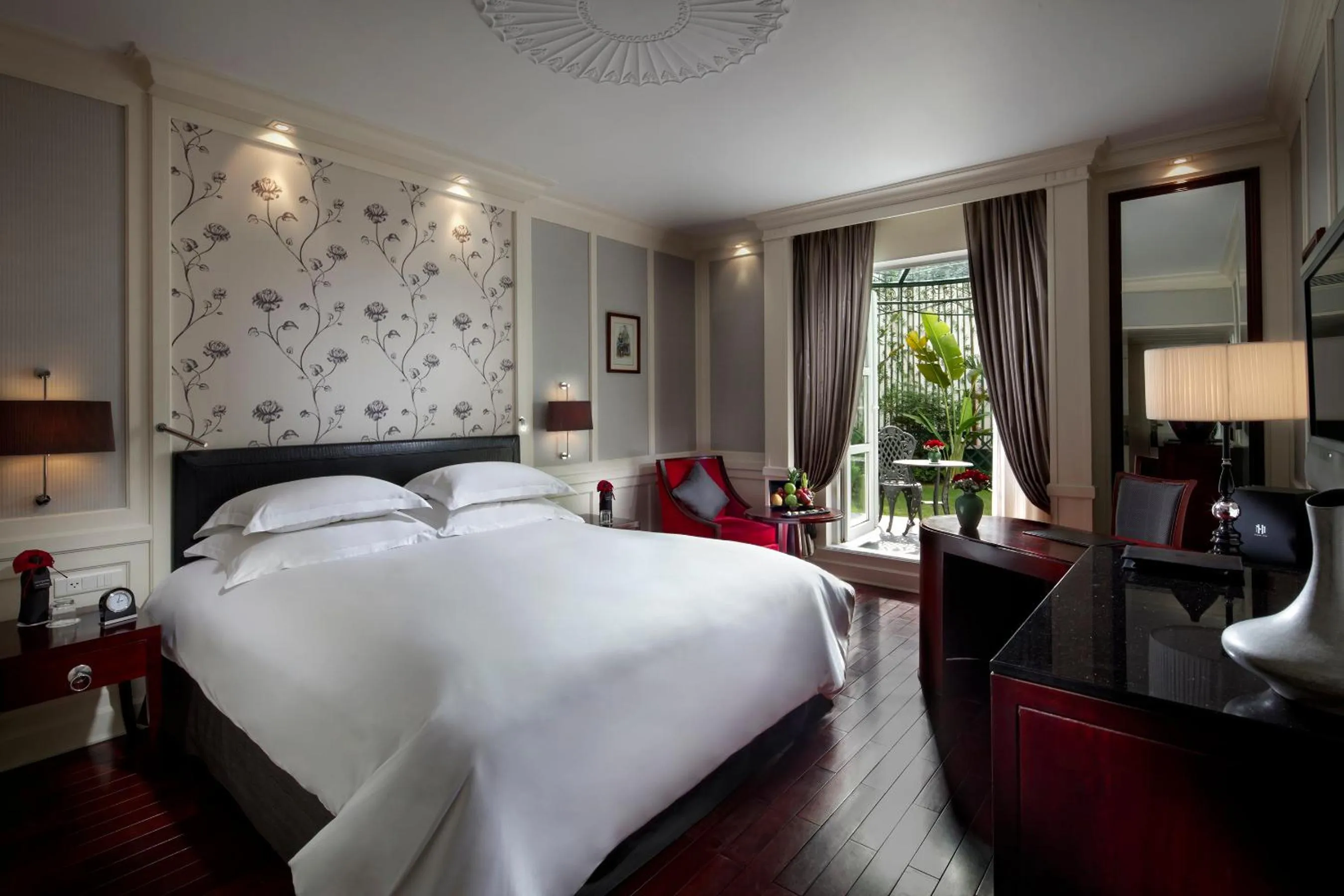 Bedroom, Bed in Sofitel Legend Metropole Hanoi
