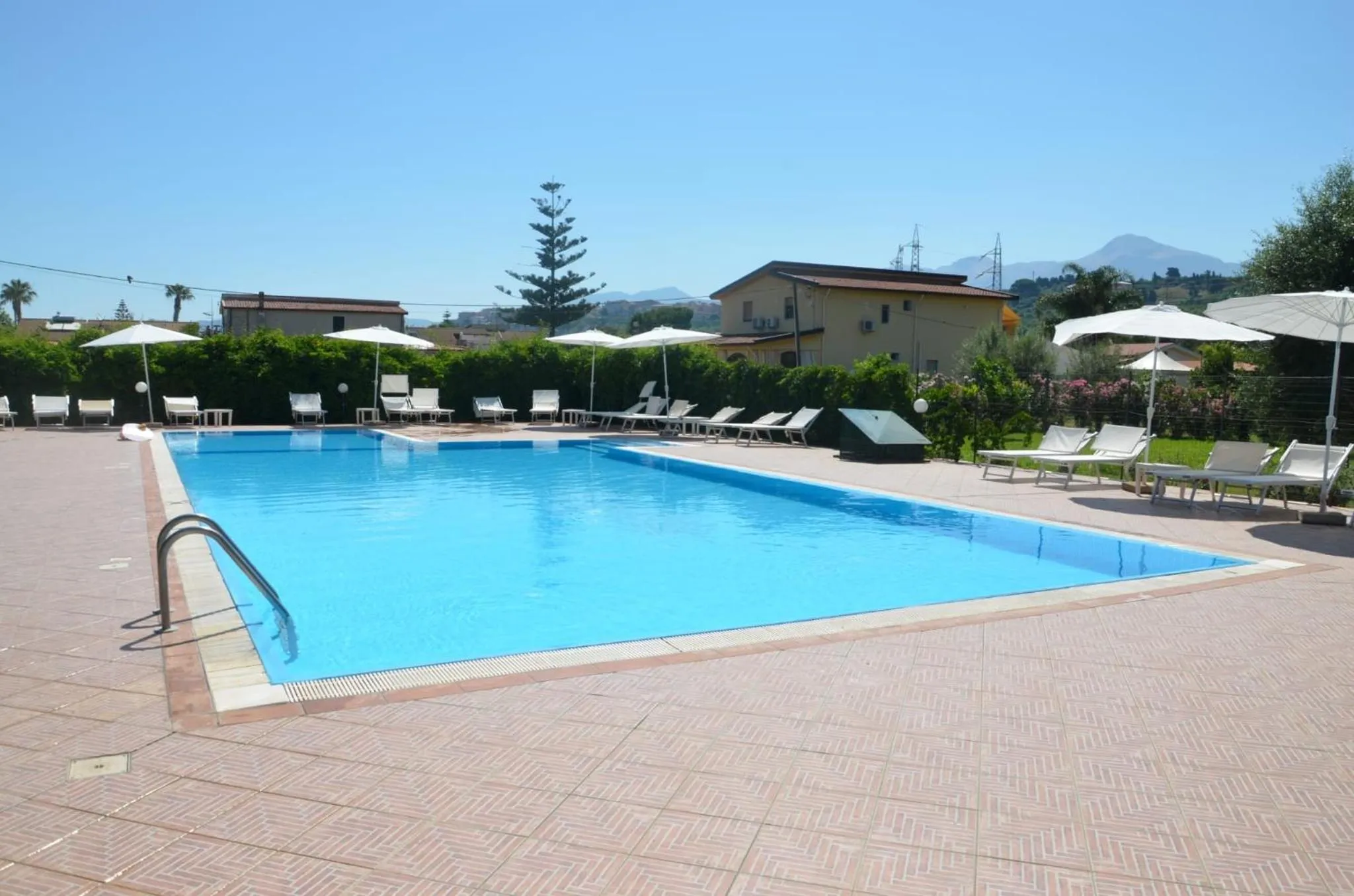 Swimming pool in Villa Teti - Sicilia