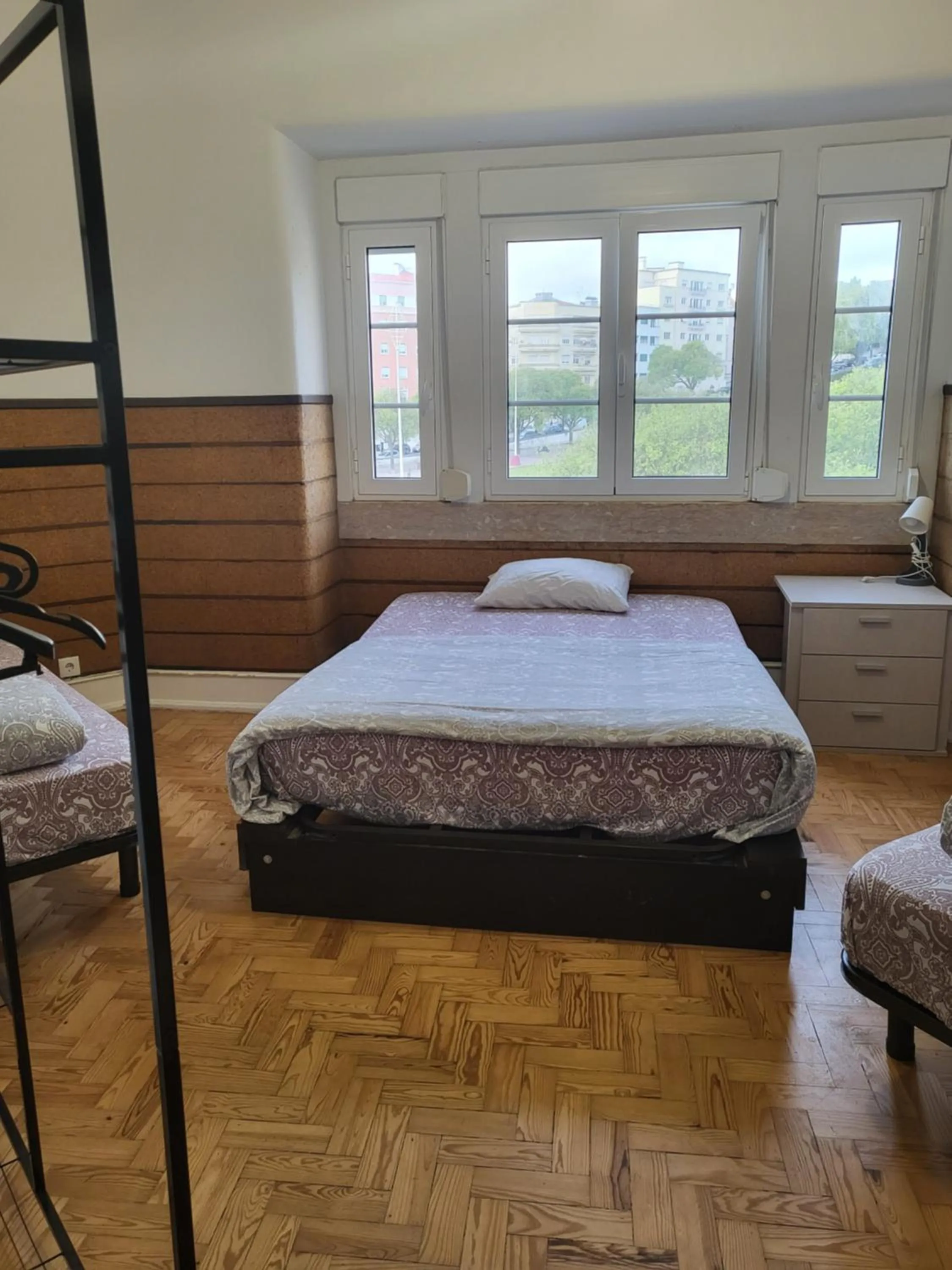 Bed in Rainbow Guest House