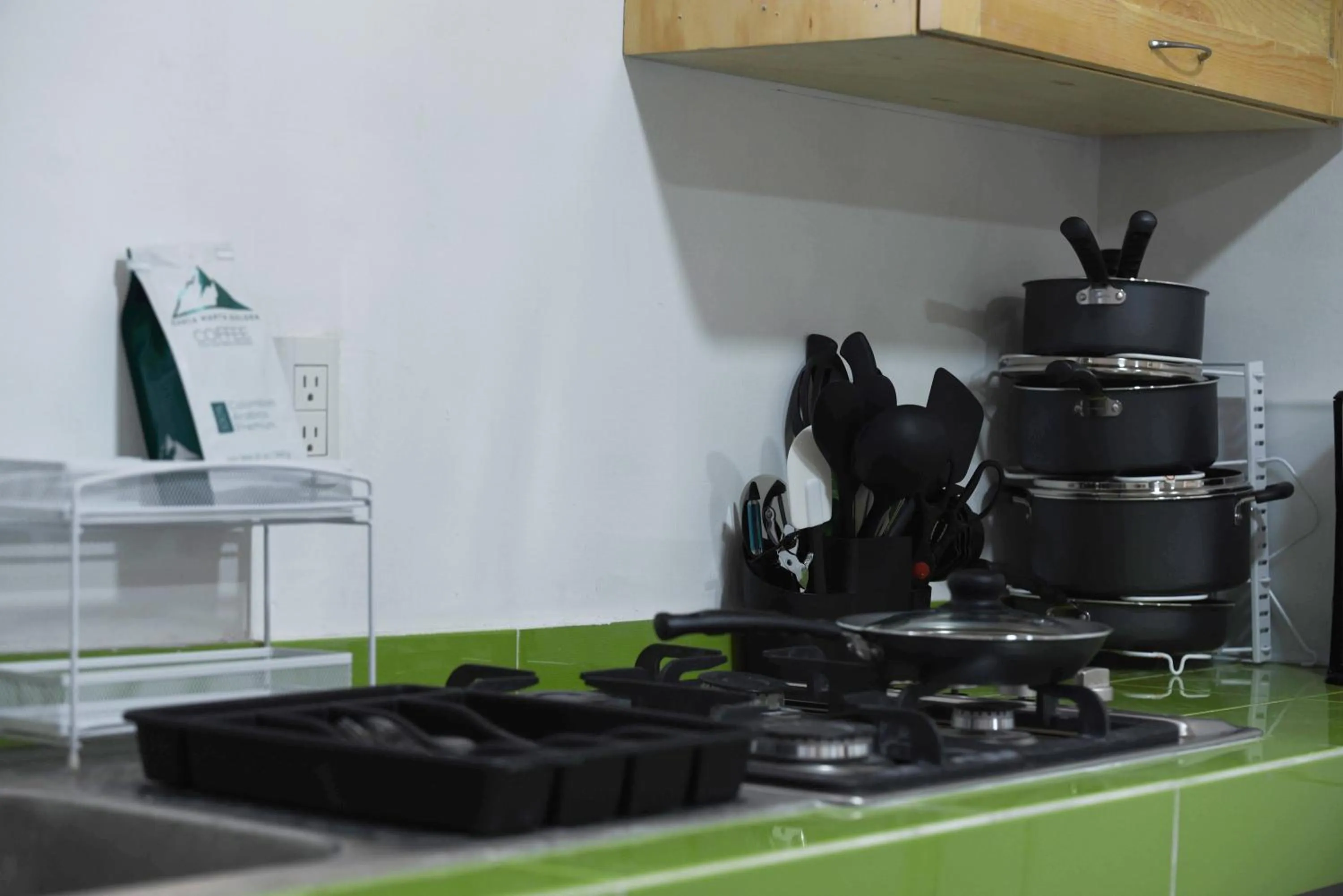 Kitchen or kitchenette in Casa moderna equipada como hotel Habitación 1