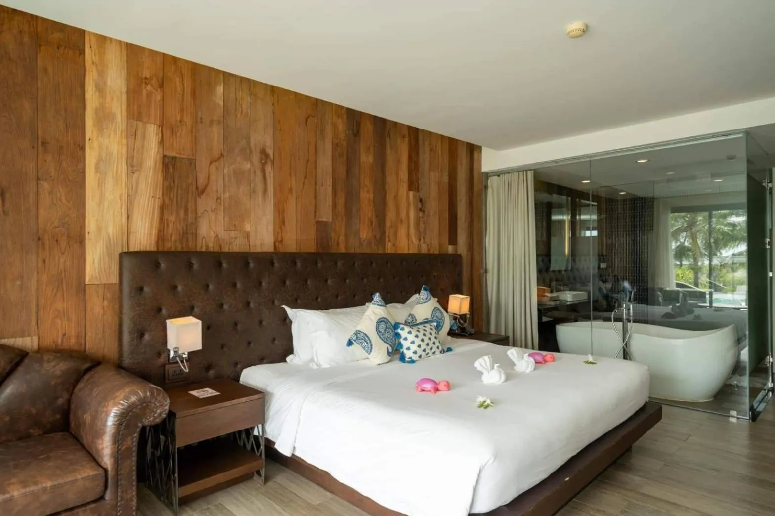 Bed in Le Coral Resort