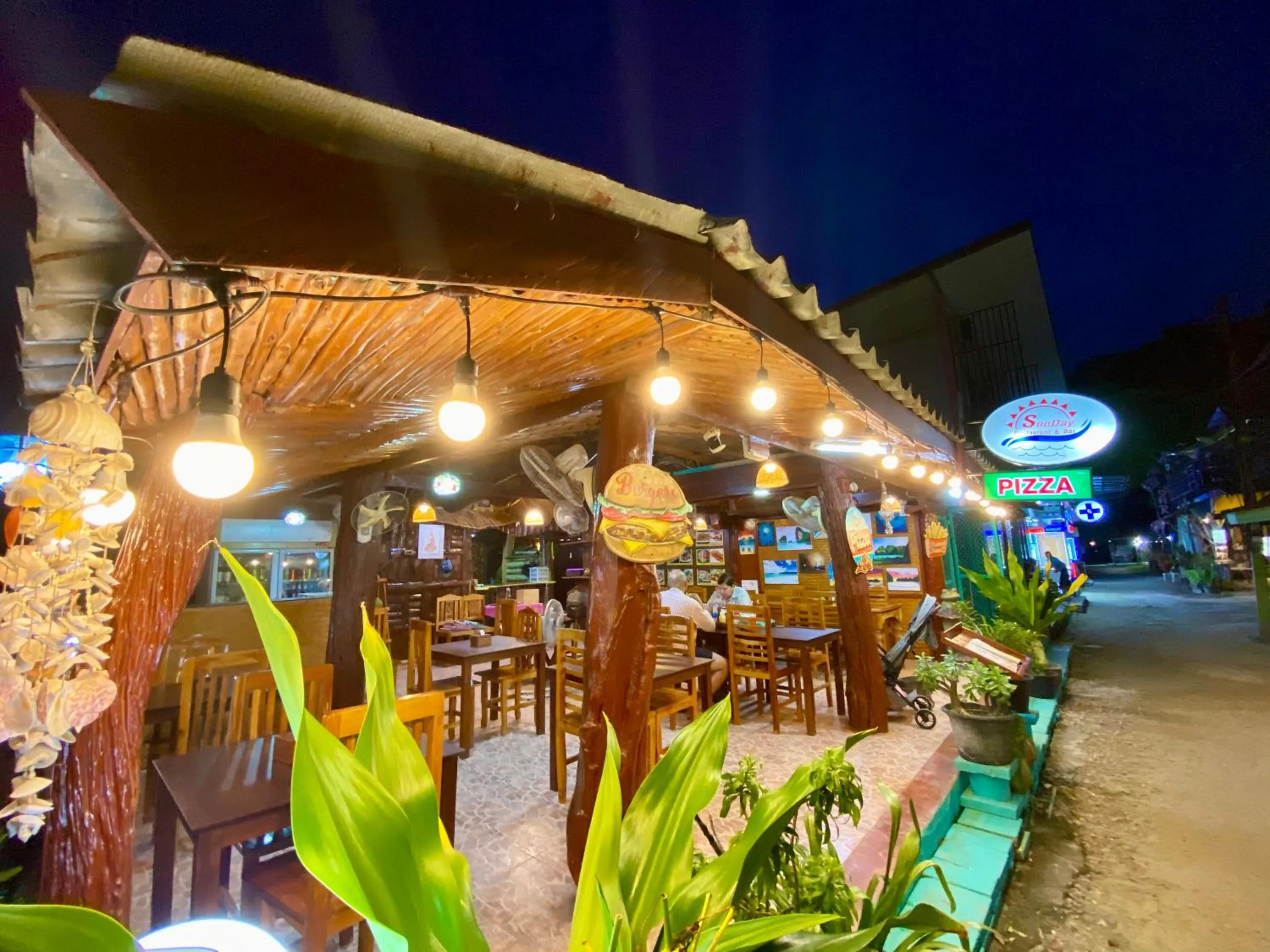 Phi Phi Ba Kao Bay Resort