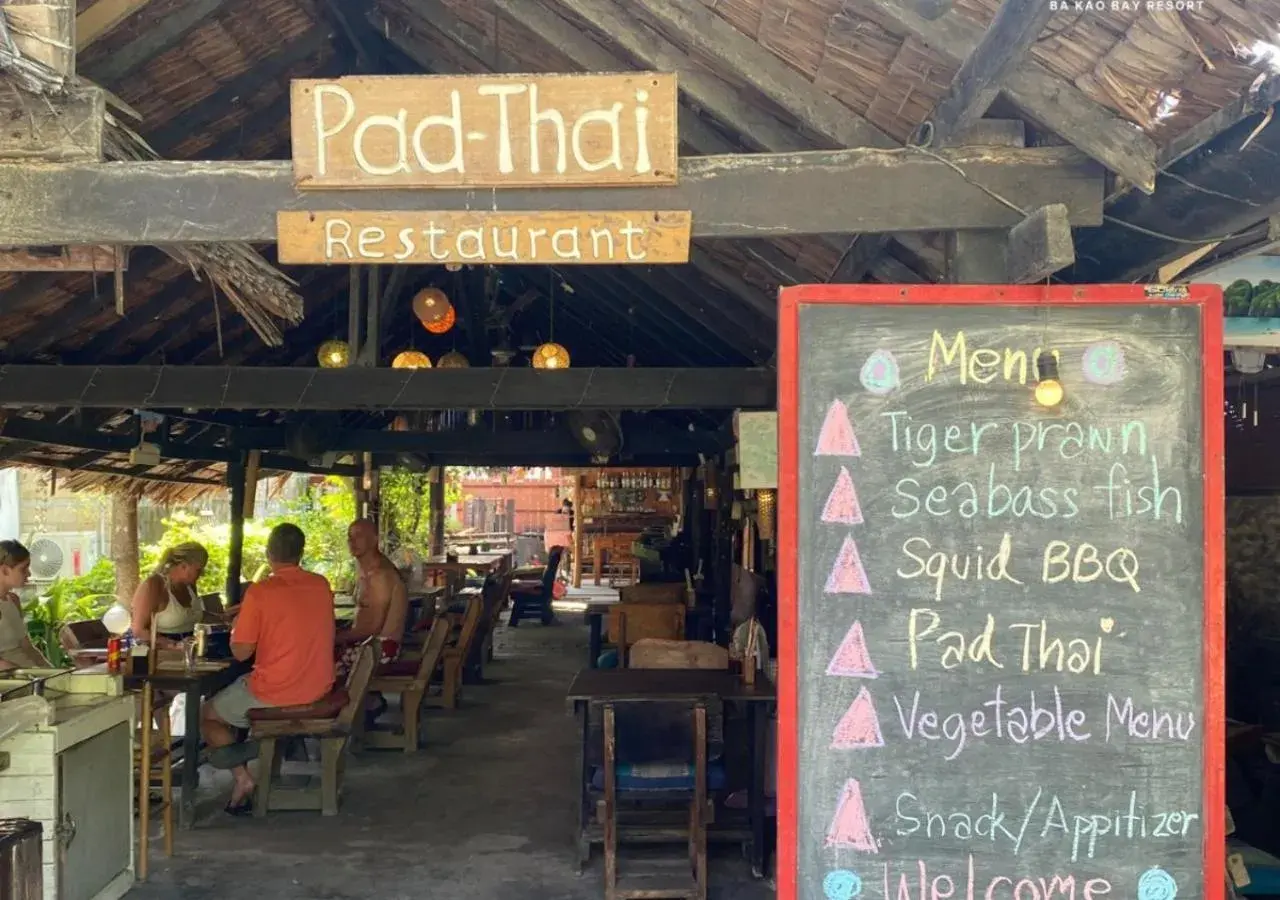 Restaurant/places to eat in Phi Phi Ba Kao Bay Resort Restaurant/places to eat in Phi Phi Ba Kao Bay Resort