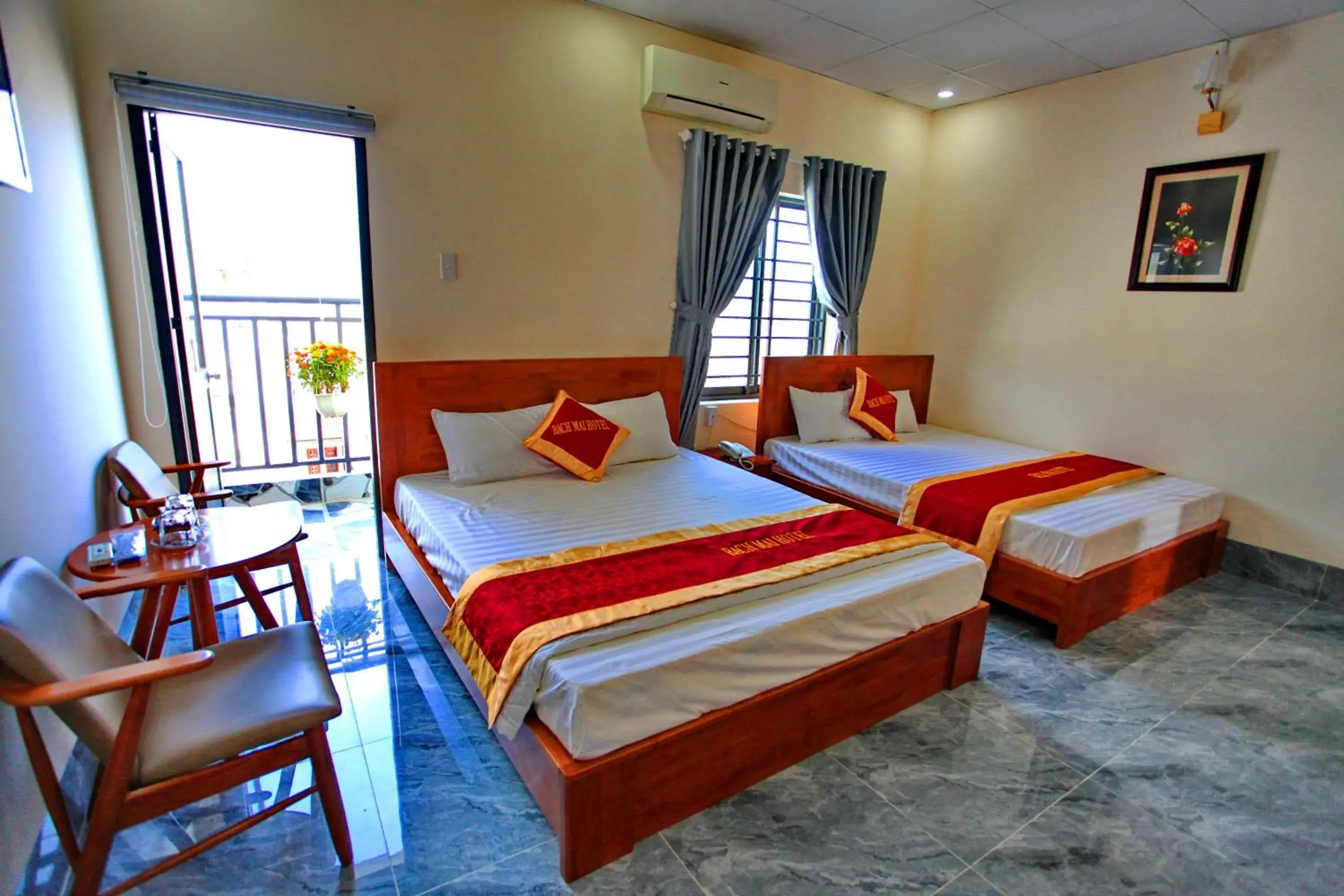 Deluxe Double or Twin Room with Balcony in Khách sạn Bạch Mai Vũng Tàu - Bach Mai Vung Tau hotel Deluxe Double or Twin Room with Balcony in Khách sạn Bạch Mai Vũng Tàu - Bach Mai Vung Tau hotel