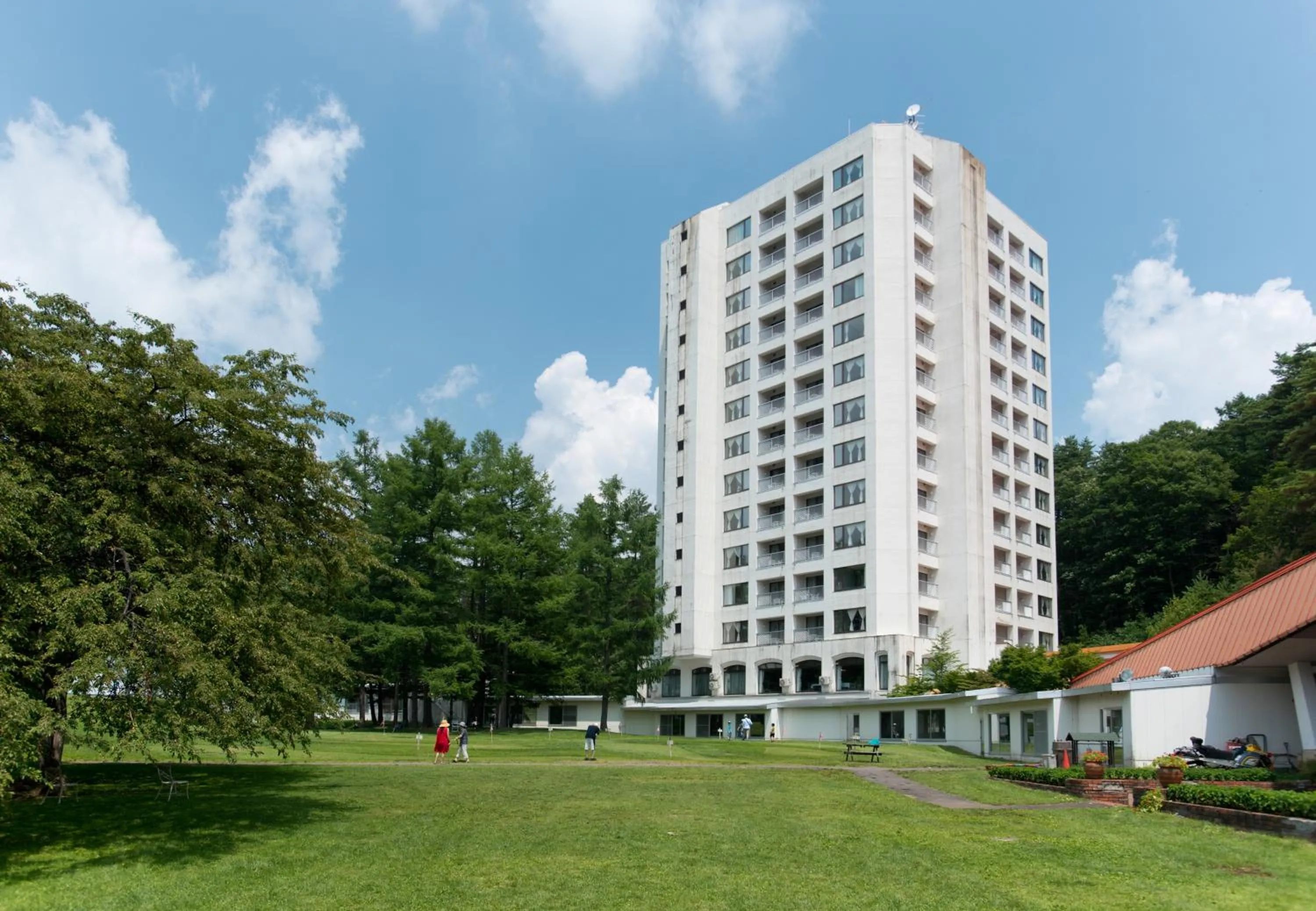 Day in Kusatsu Onsen Hotel Village