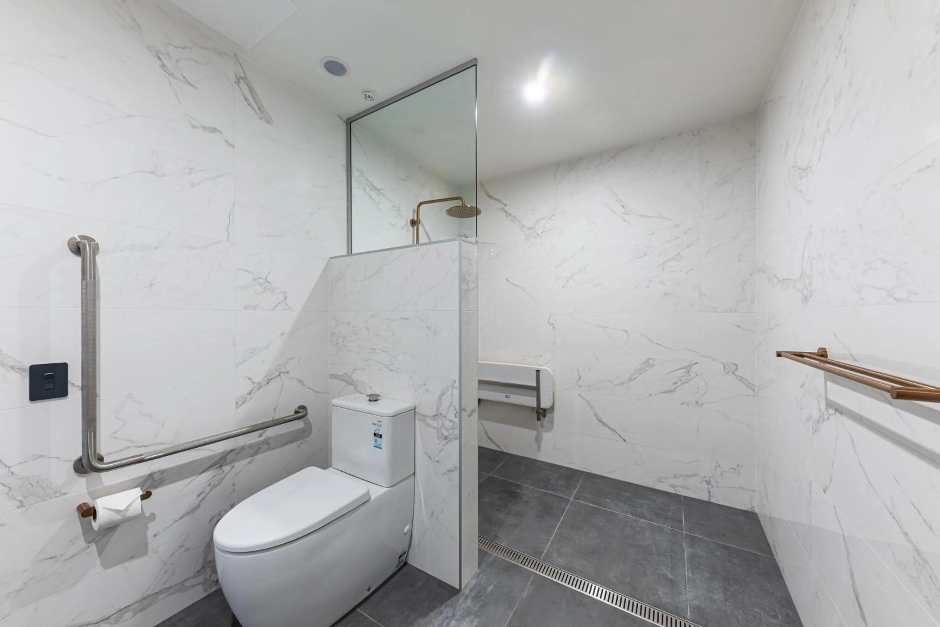 Shower in Galaxy Boutique Hotel