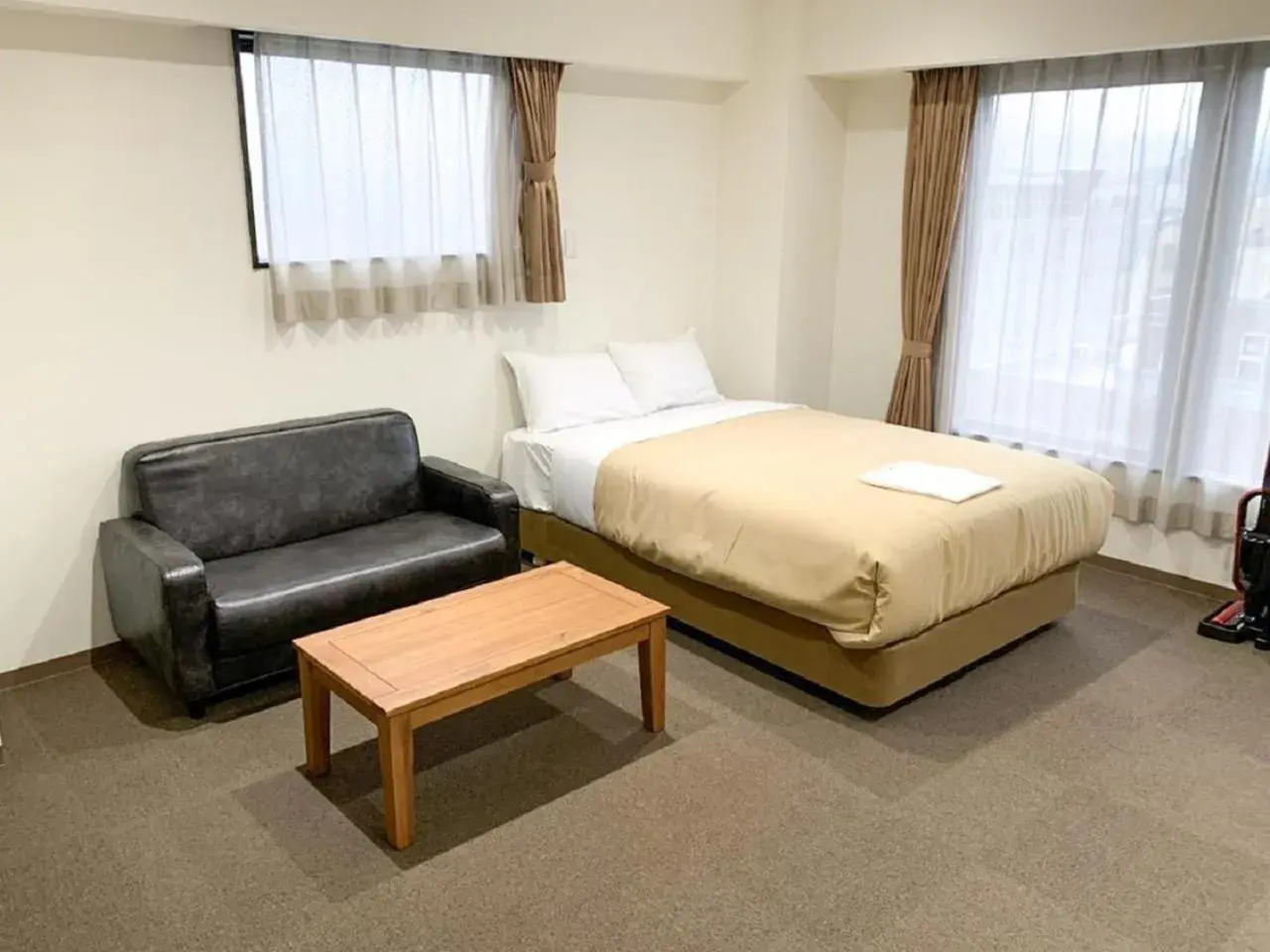 Luxury Single Room - single occupancy - Smoking in HOTEL LiVEMAX Kyoto Nijojonishi Luxury Single Room - single occupancy - Smoking in HOTEL LiVEMAX Kyoto Nijojonishi