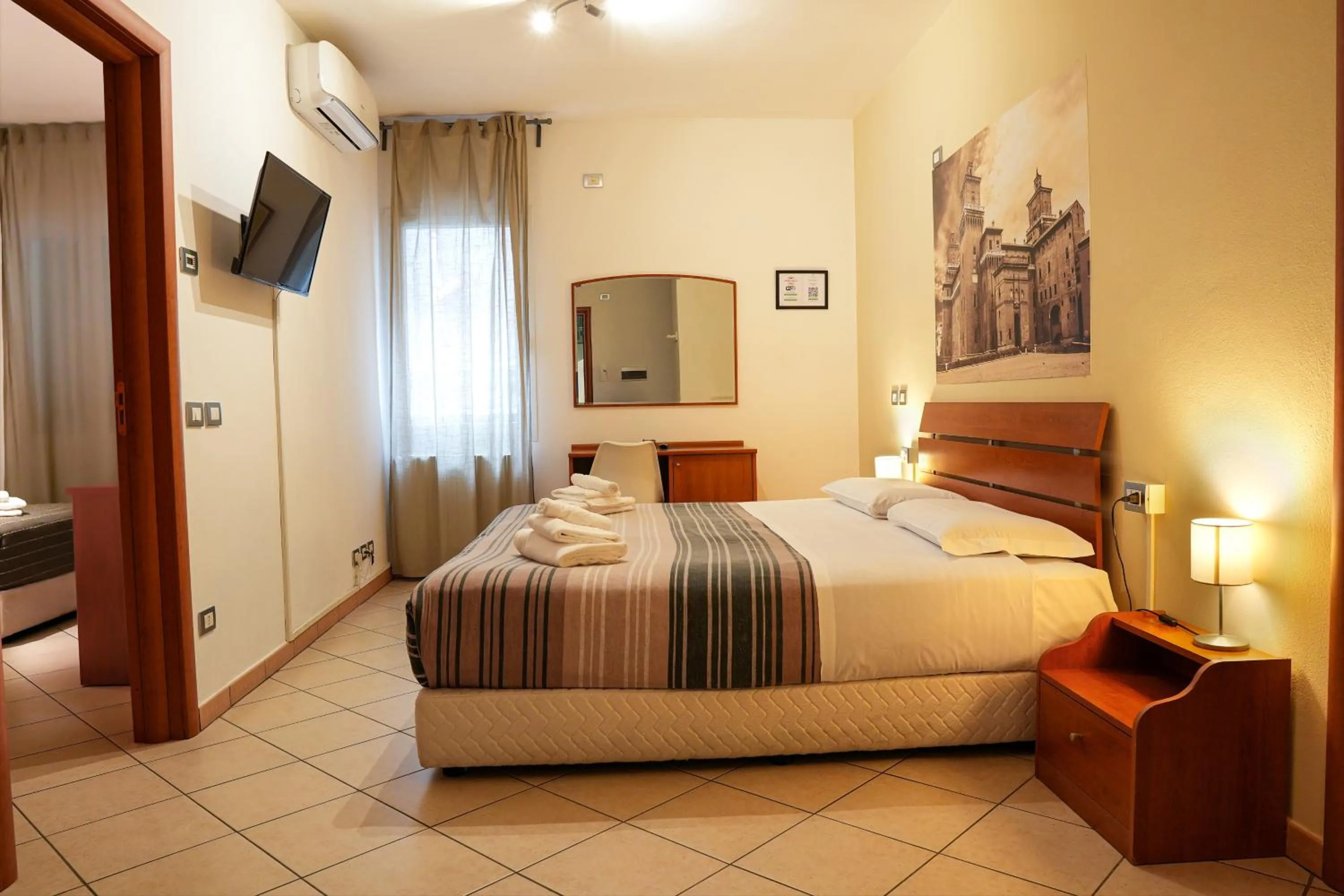 SMART HOTEL