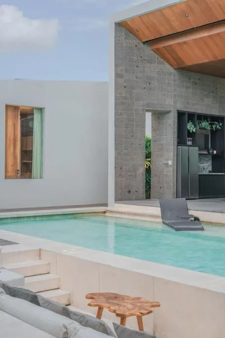 Villa Boya - 6BR luxury oasis in Central Berawa