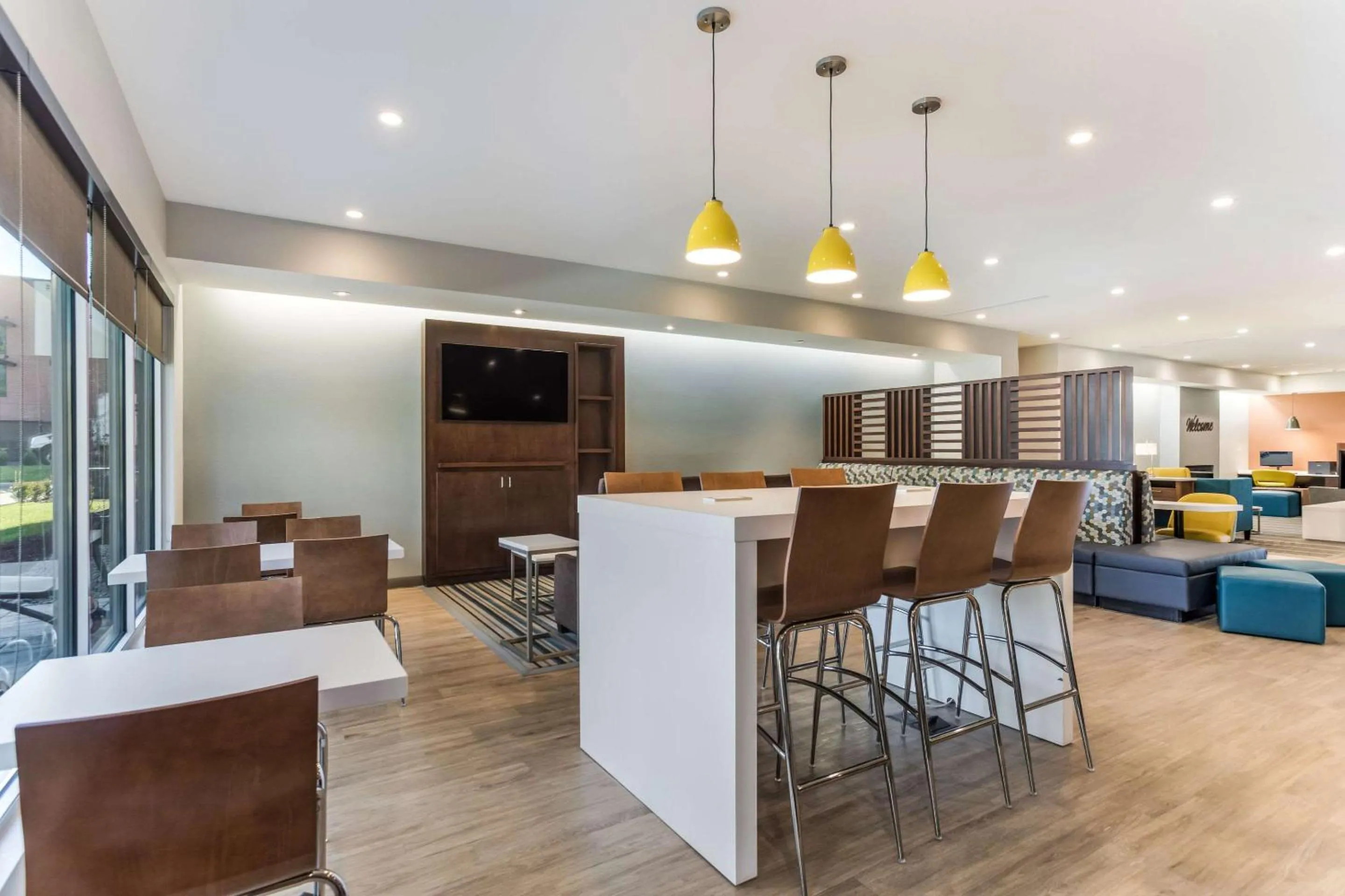 Breakfast in MainStay Suites Murfreesboro