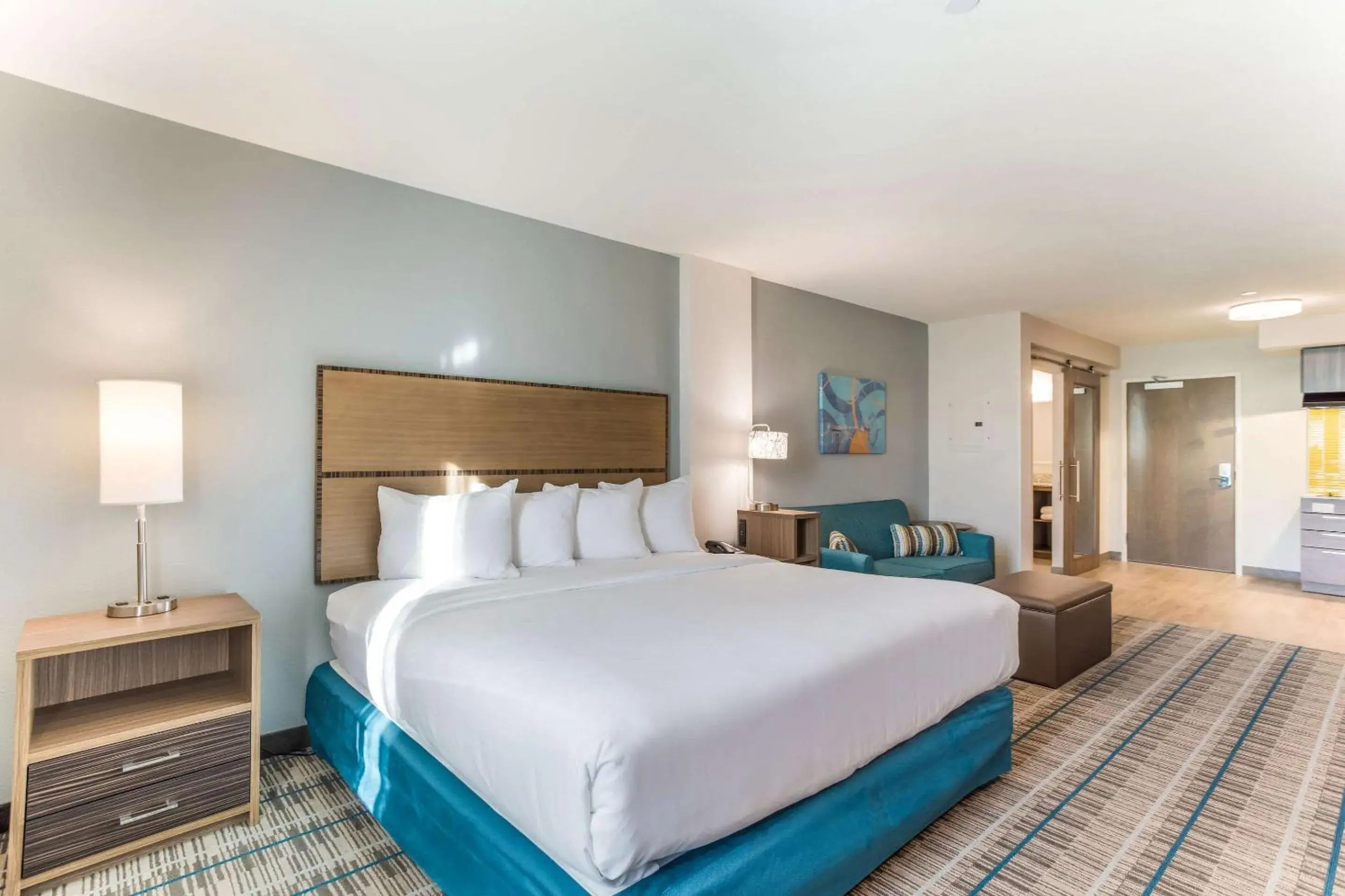 Bedroom, Bed in MainStay Suites Murfreesboro Bedroom, Bed in MainStay Suites Murfreesboro