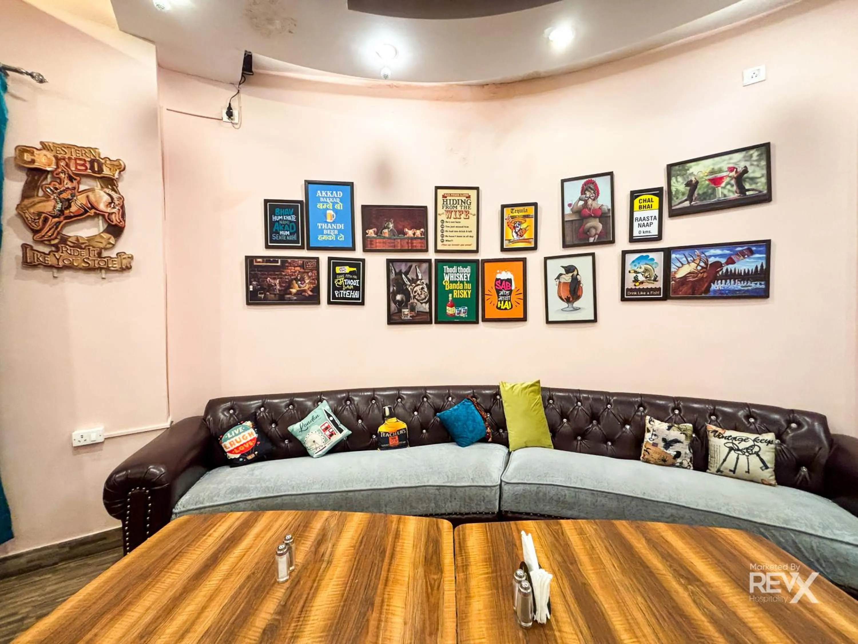 Living room in The Neeraj River Forest Resort Ayurvedic Wellness Center
