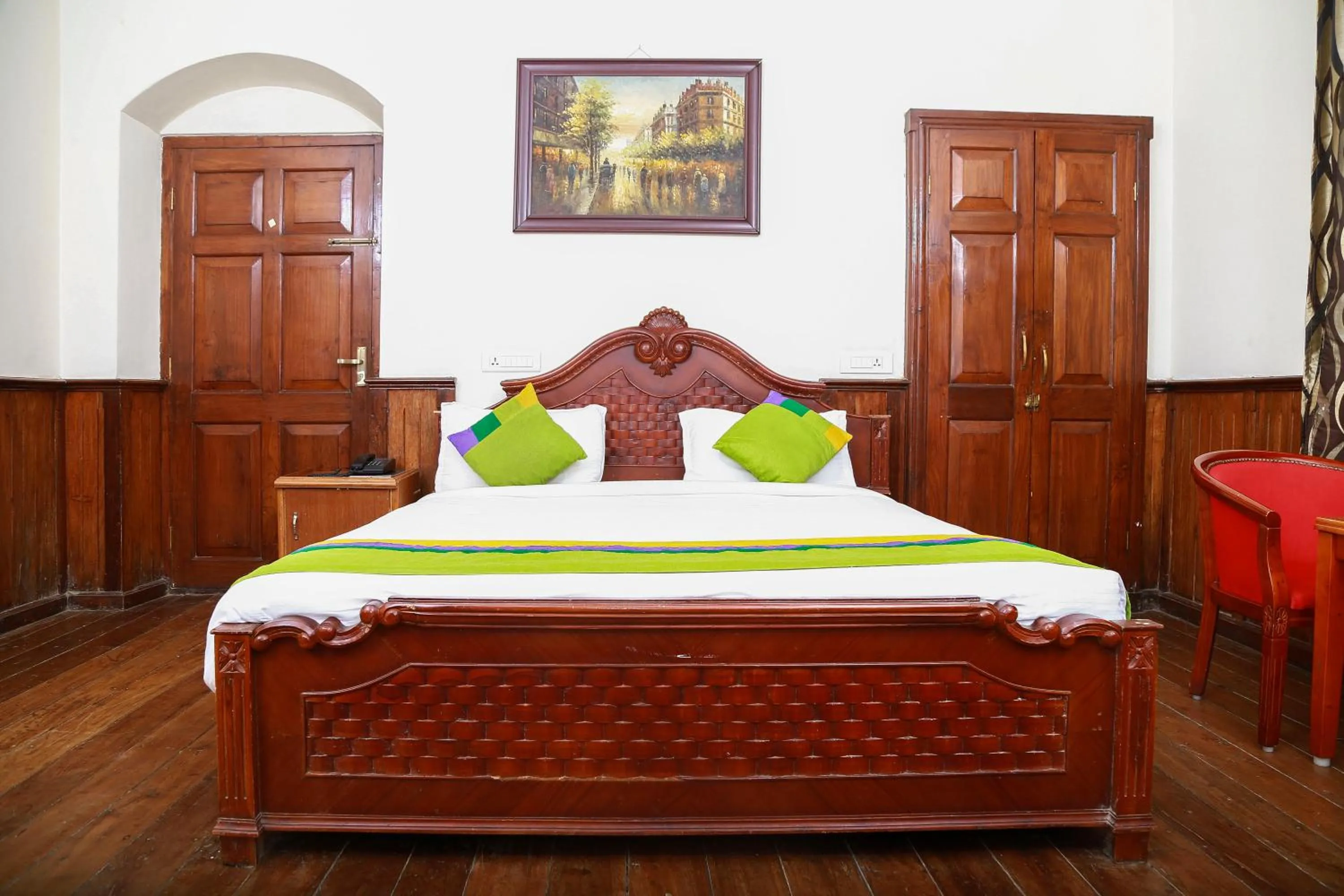 Bedroom, Bed in Yantra Resort, Ooty