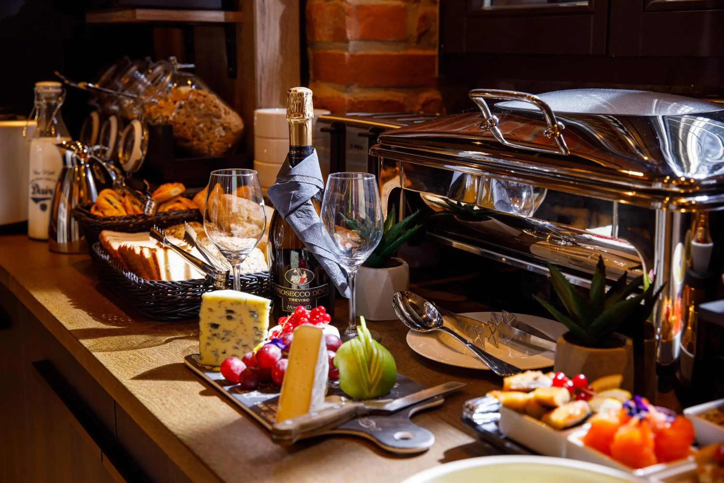 Breakfast in SCHUSTER Boarding House Breakfast in SCHUSTER Boarding House