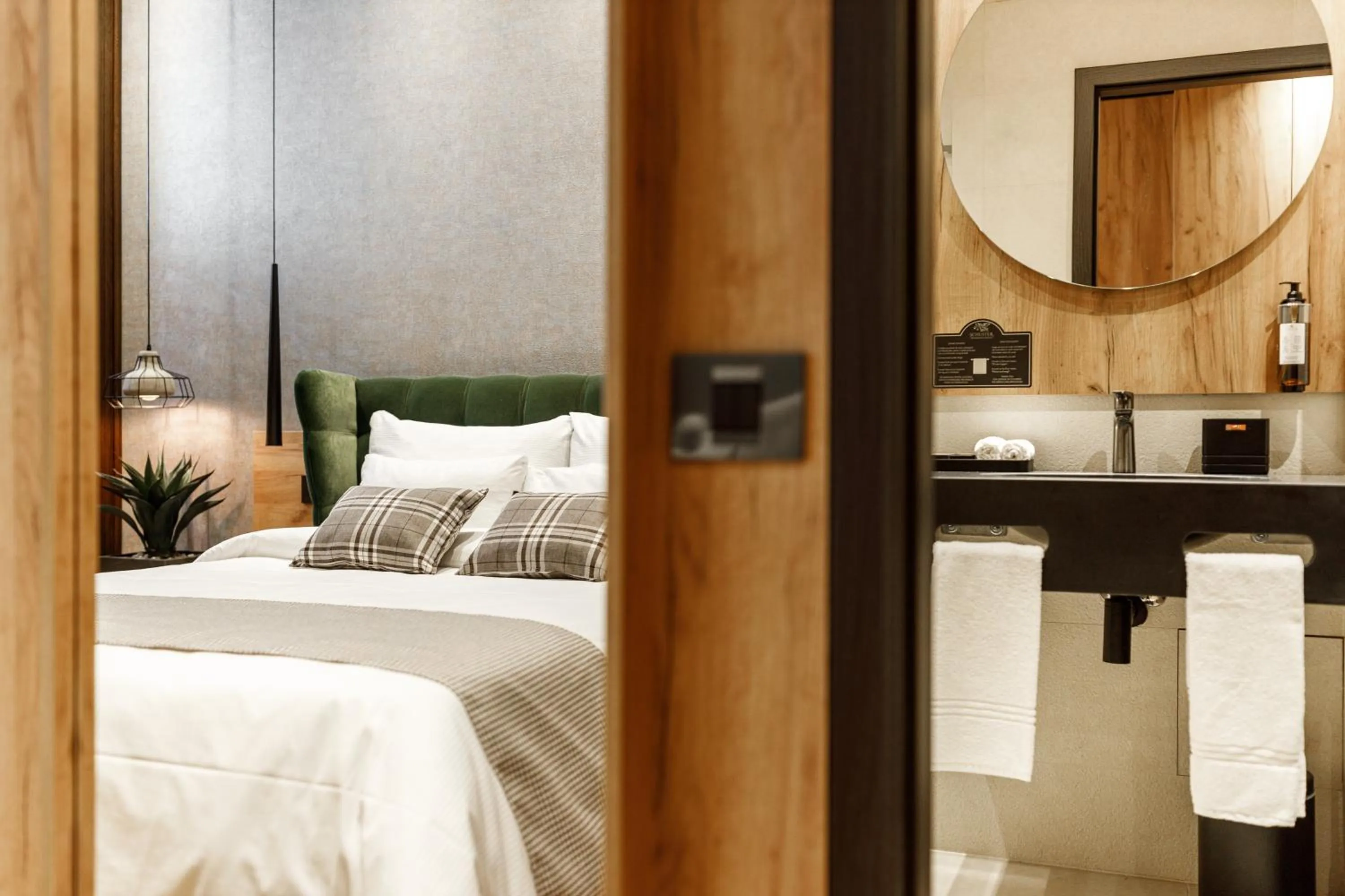 Photo of the whole room, Bed in SCHUSTER Boarding House