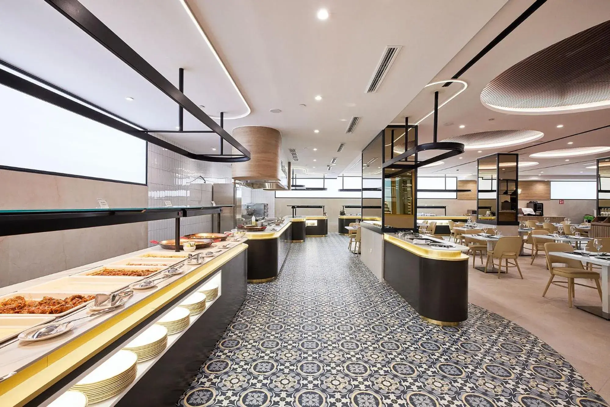 Restaurant/places to eat in Hotel Gold Arcos 4 Sup - Opened May 2022 Restaurant/places to eat in Hotel Gold Arcos 4 Sup - Opened May 2022