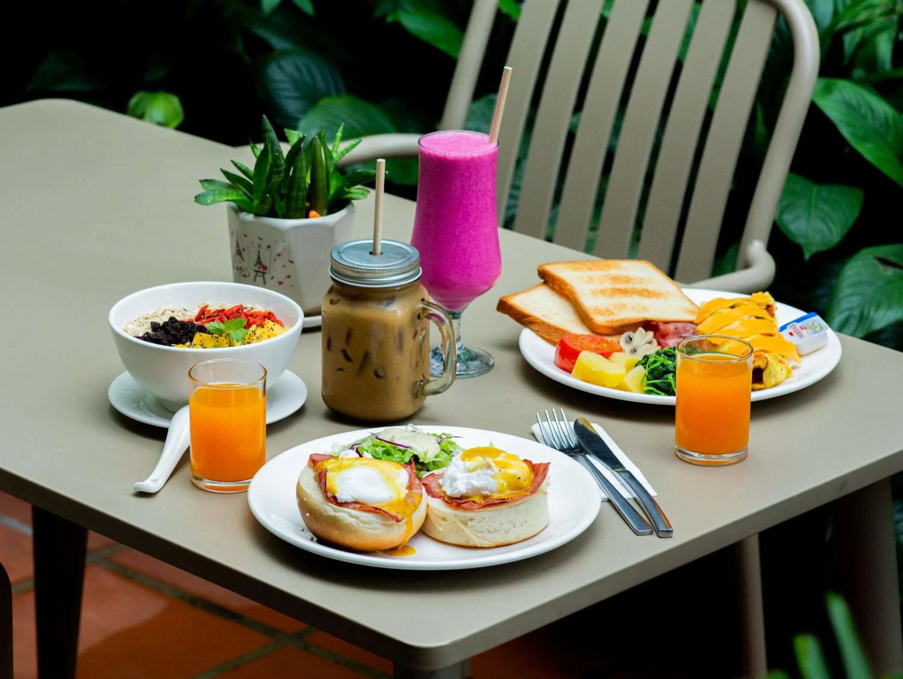 Breakfast in Onederz Kampot