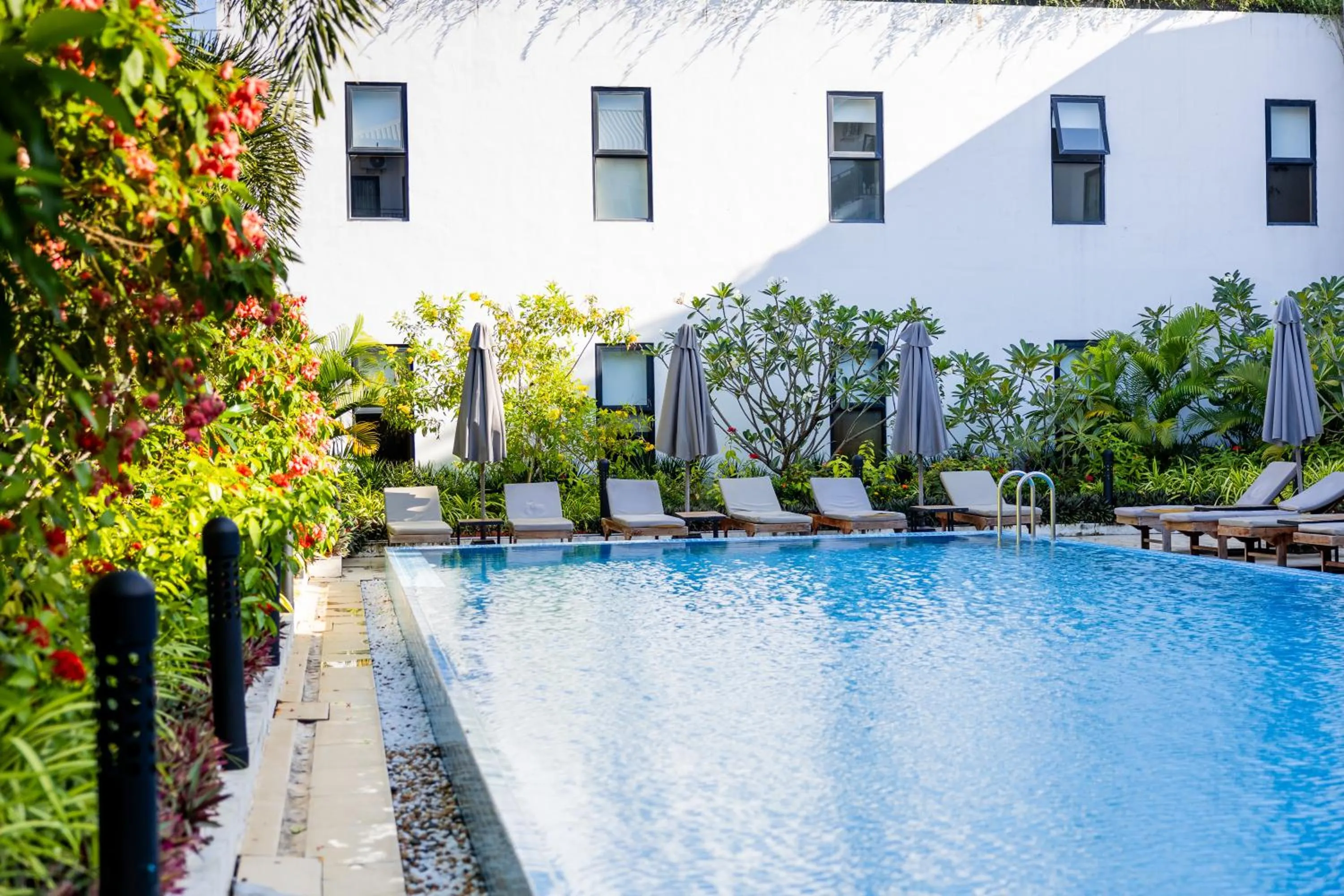 Swimming pool in Onederz Kampot
