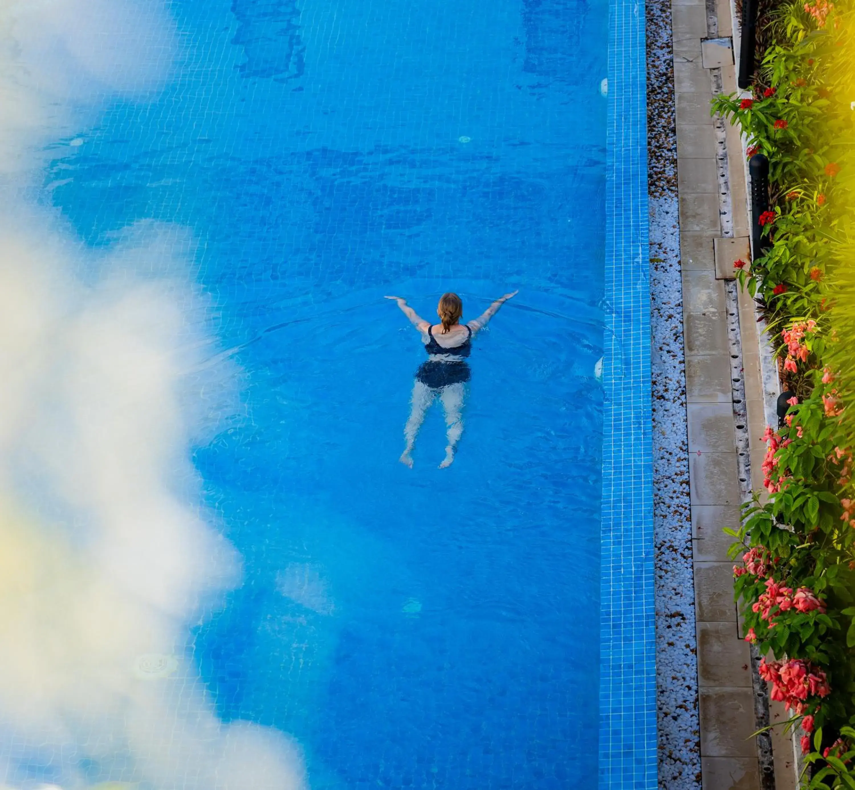 Swimming pool in Onederz Kampot Swimming pool in Onederz Kampot