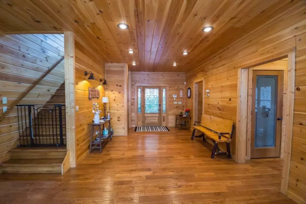 Secluded Cabin near Downtown Blue Ridge
