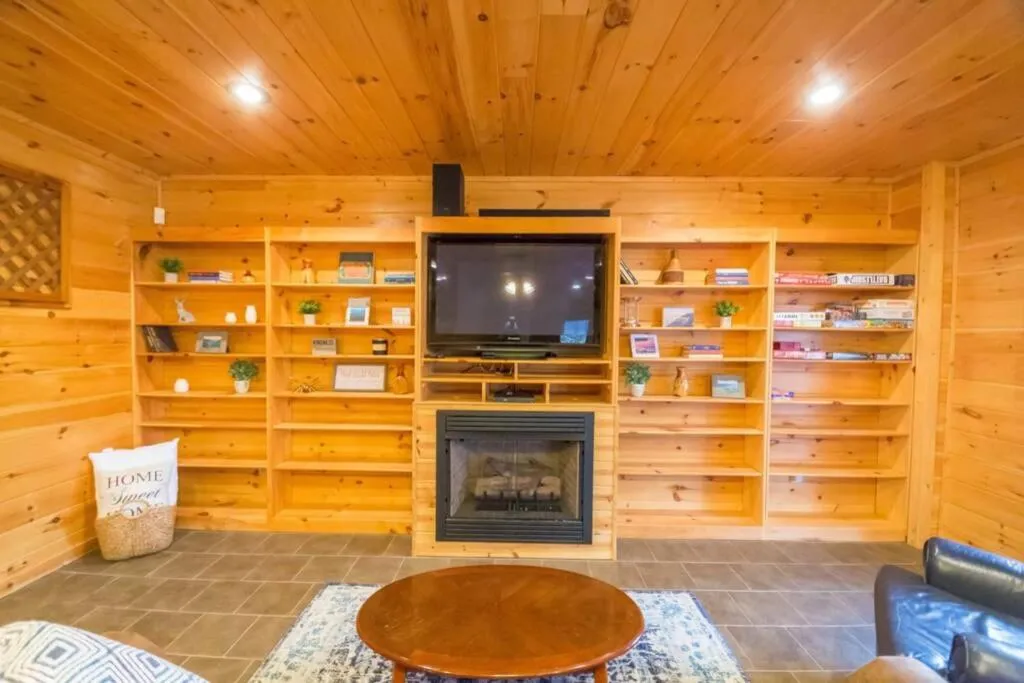 Secluded Cabin near Downtown Blue Ridge