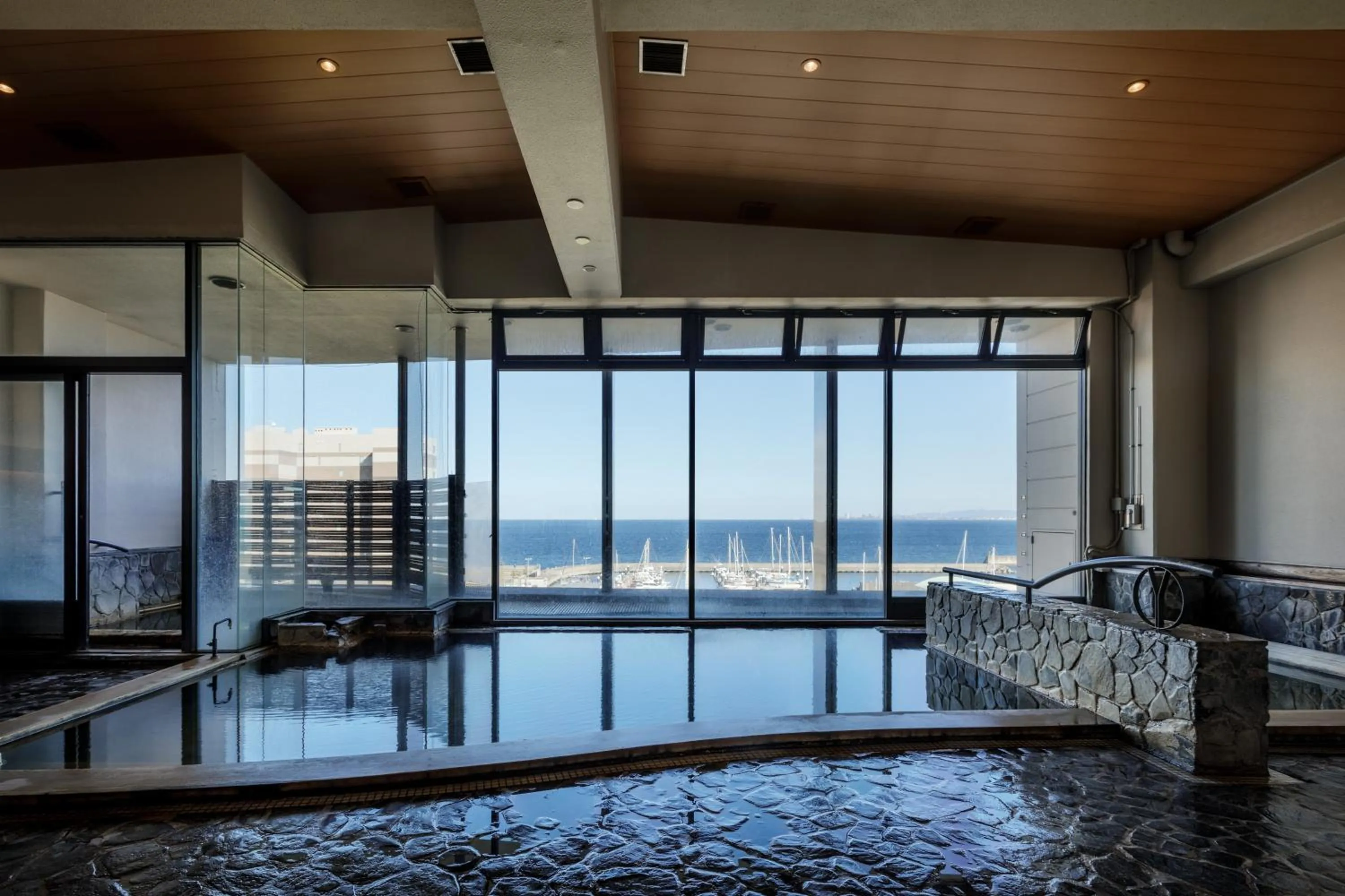 Hot Spring Bath in Hotel New Tsuruta