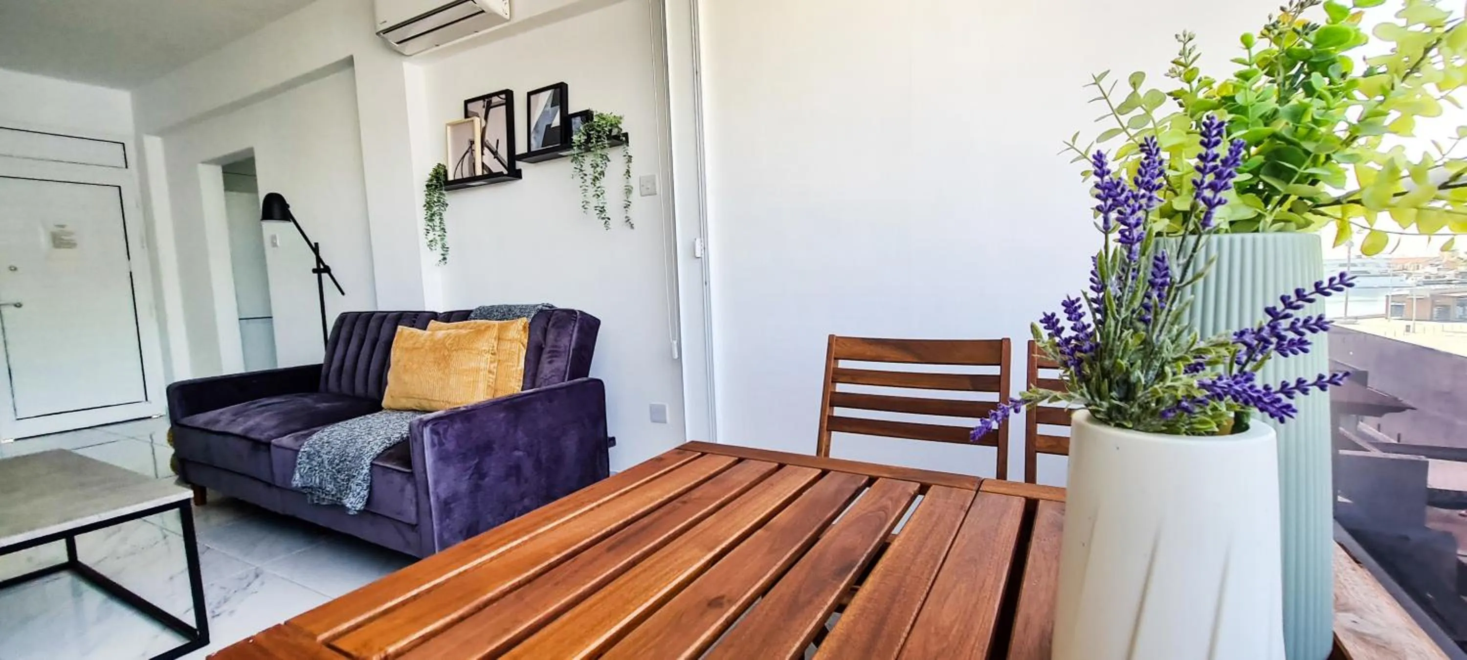 Patio in Phaedrus Living - Seaside Executive Flat Harbour 206