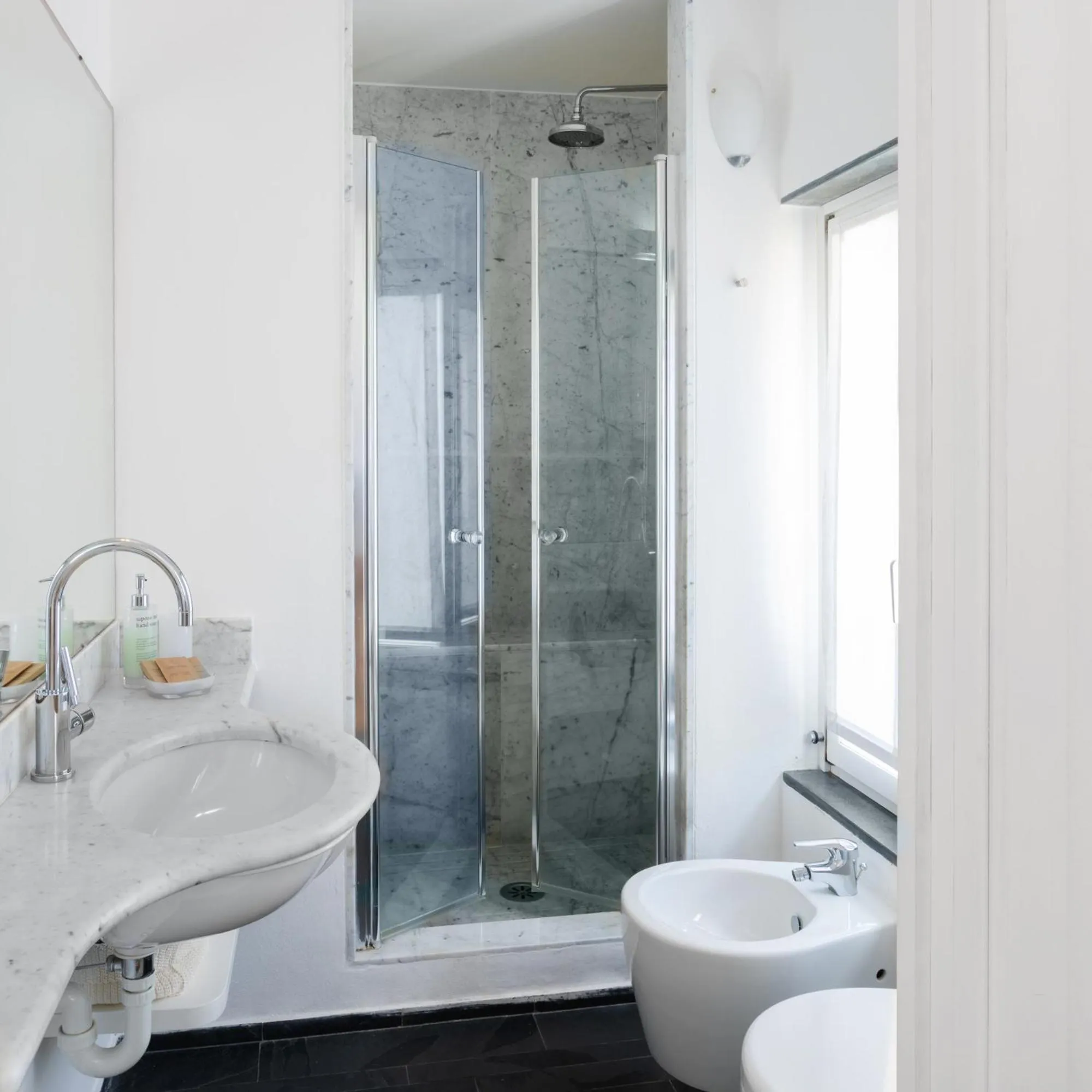 Bathroom in La Malà - camere di charme
