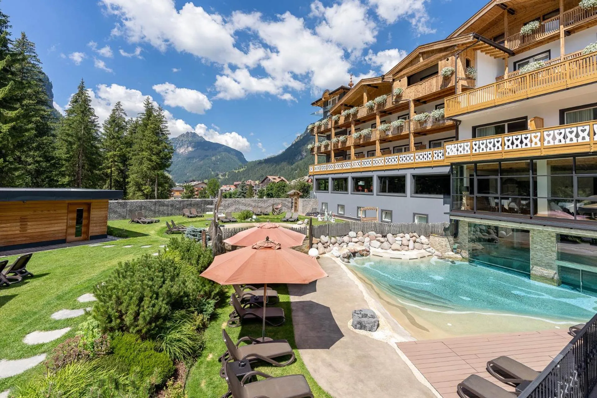 Property building in Croce Bianca Leisure & Spa Hotel