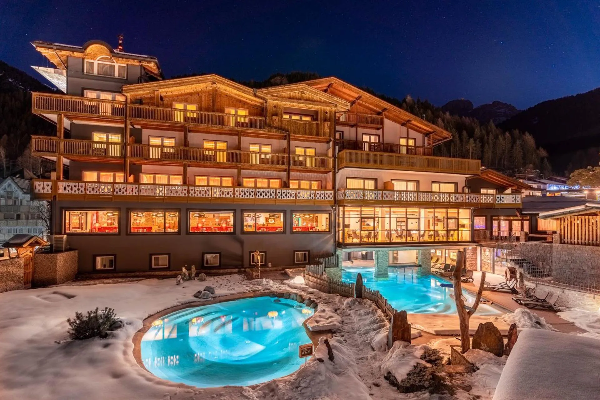 Property building in Croce Bianca Leisure & Spa Hotel