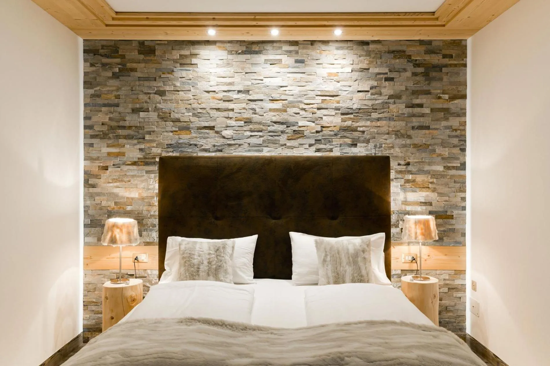 Bed in Croce Bianca Leisure & Spa Hotel