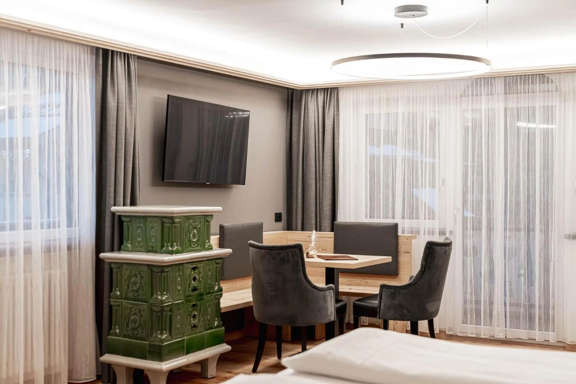 TV and multimedia in Croce Bianca Leisure & Spa Hotel