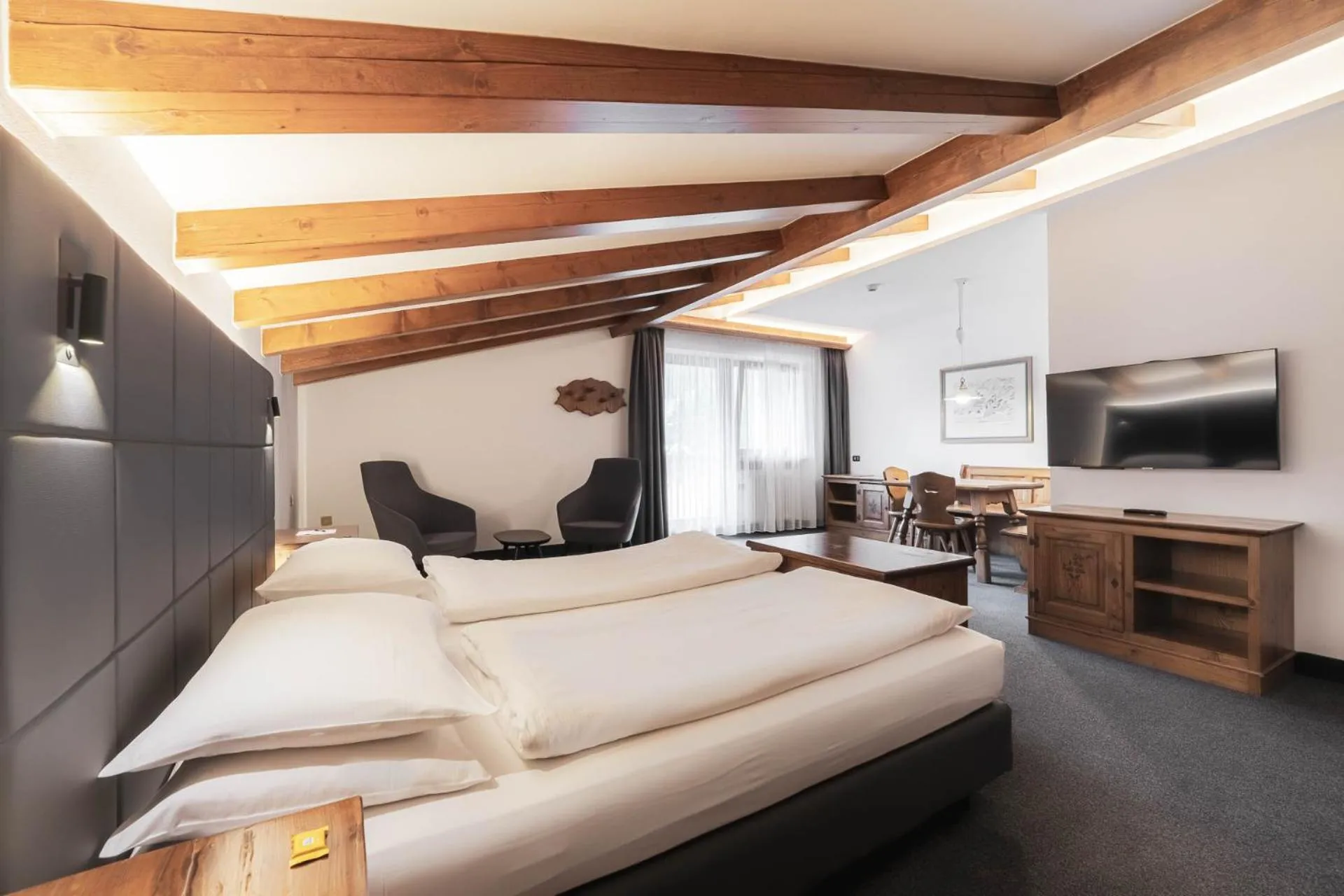 Bed in Croce Bianca Leisure & Spa Hotel