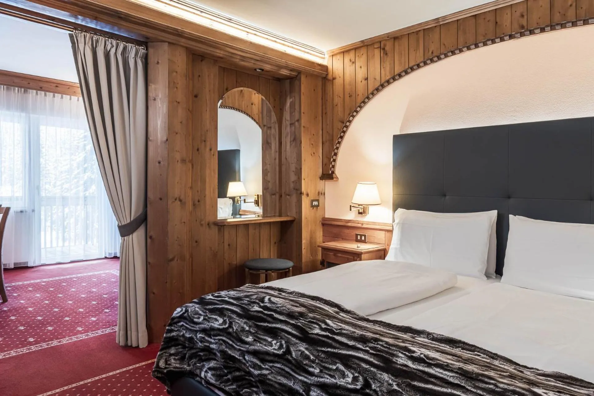 Bed in Croce Bianca Leisure & Spa Hotel
