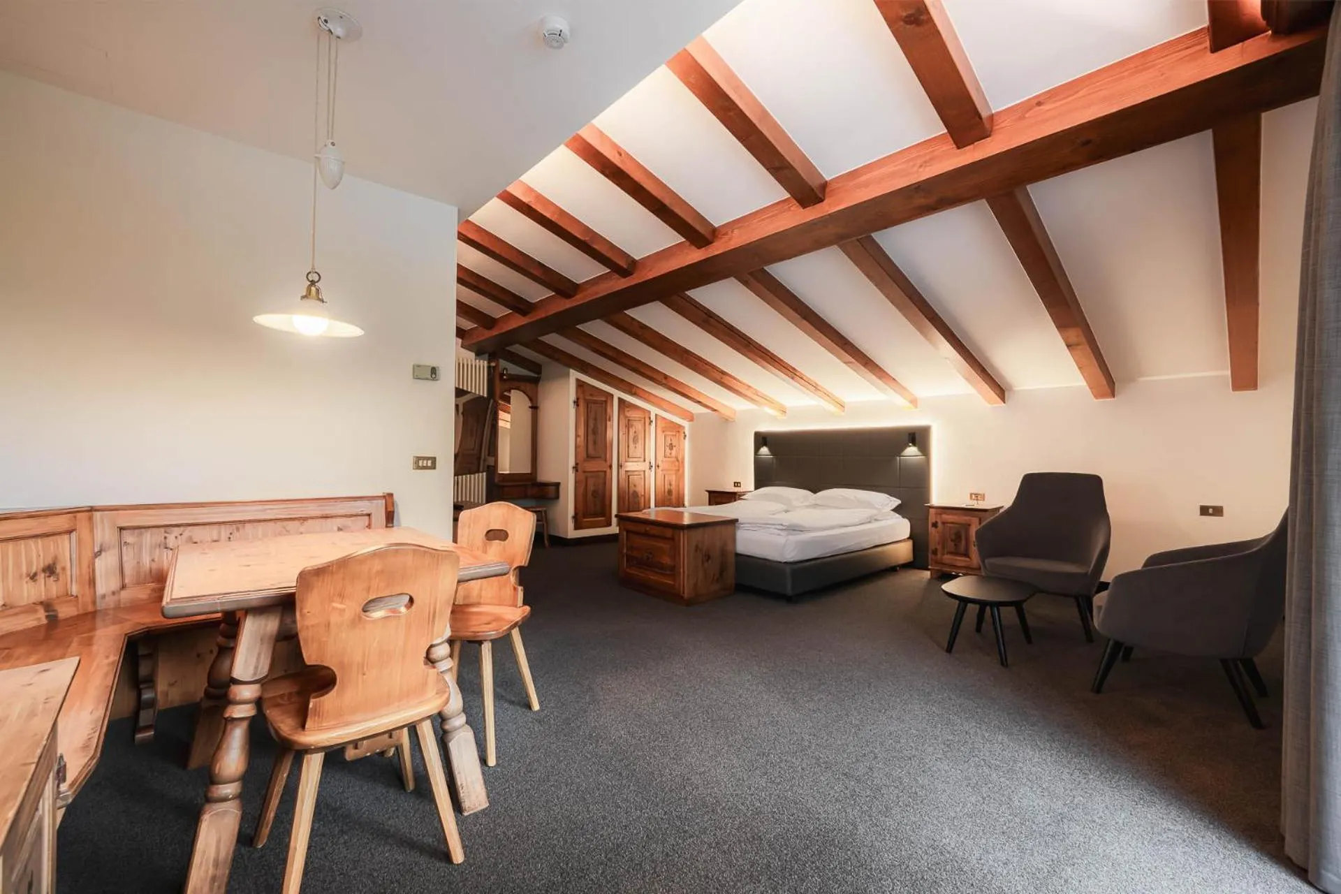 Bed in Croce Bianca Leisure & Spa Hotel