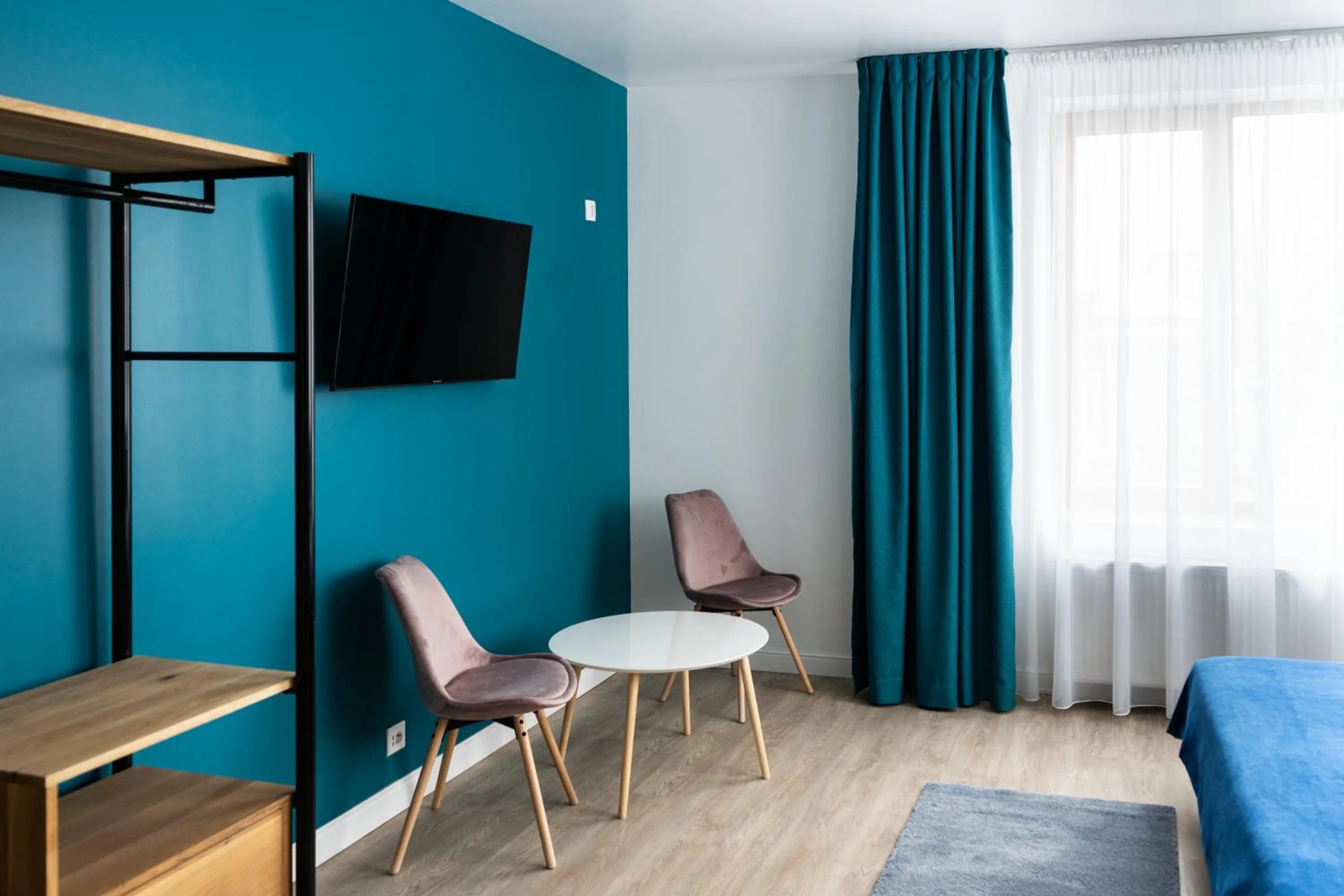 TV and multimedia in English House